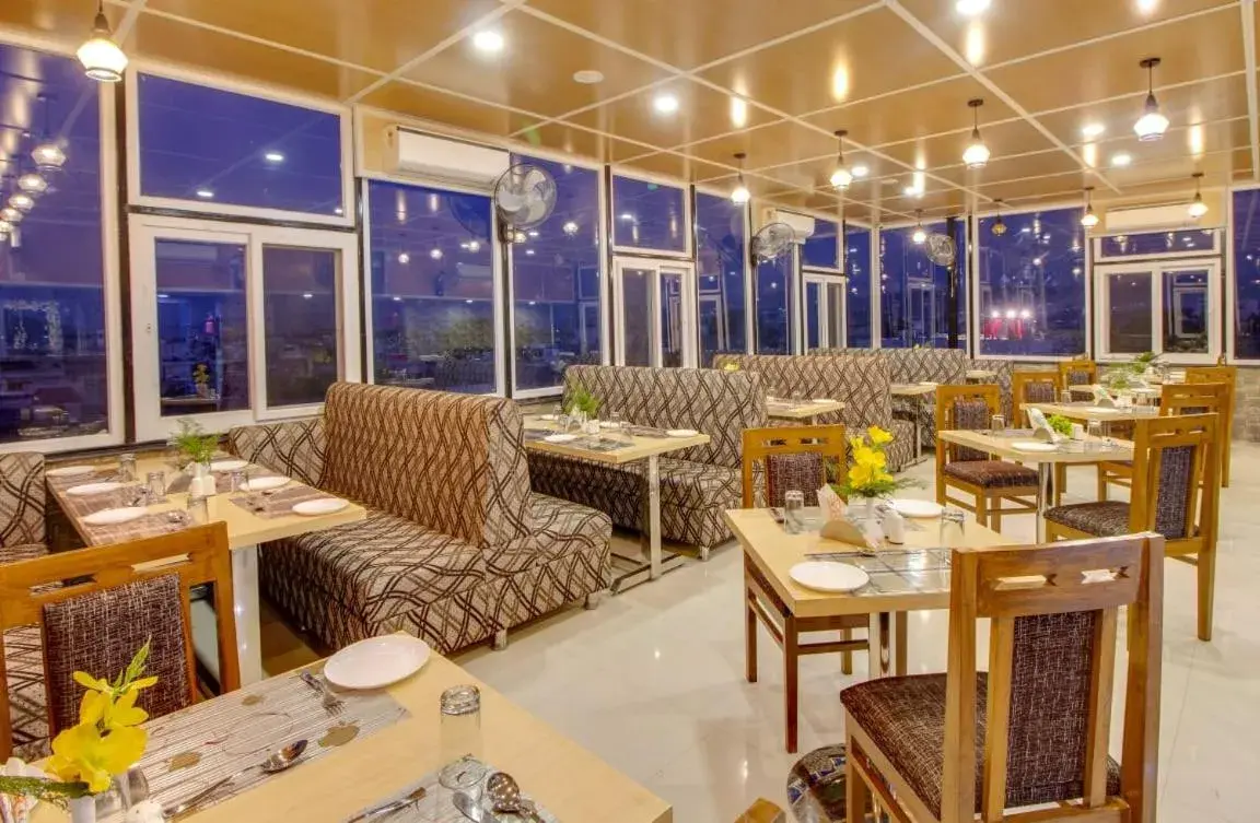 Restaurant/places to eat in Jasoda Heritage Hotel Near Hawa Mahal Restaurant/places to eat in Jasoda Heritage Hotel Near Hawa Mahal