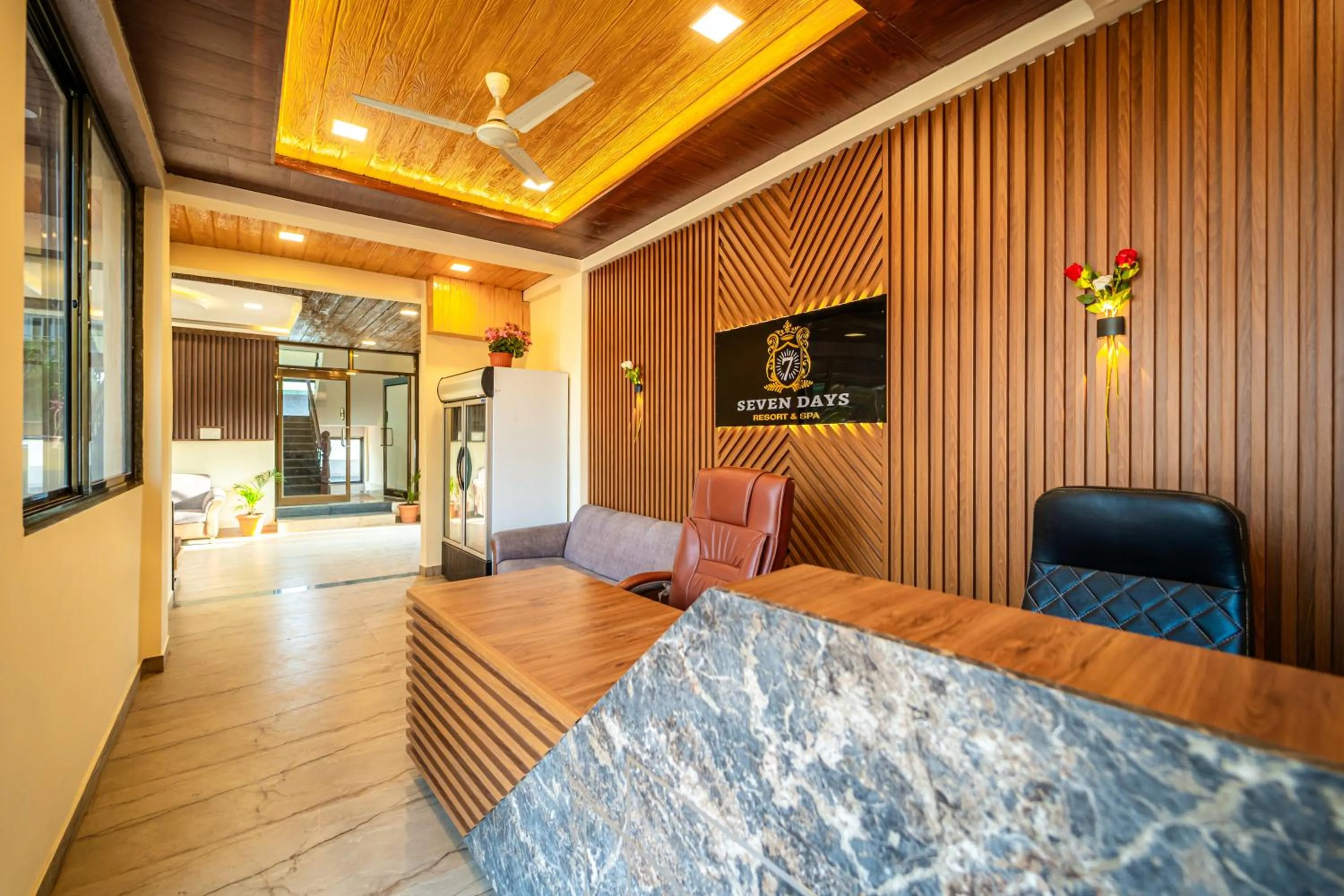 Lobby or reception in Treebo Seven Days, Mahabaleshwar