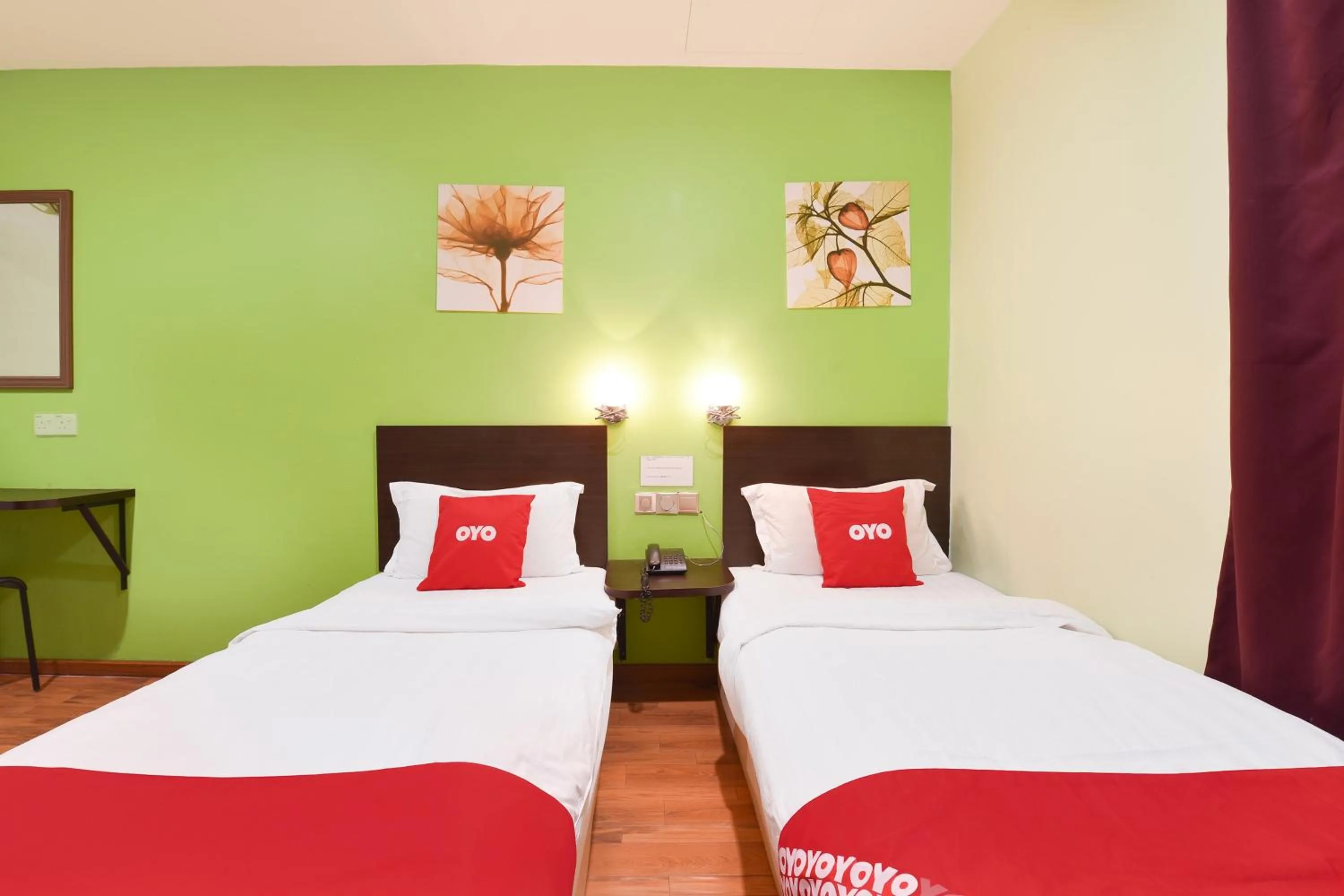 Bedroom, Bed in Hotel O G Home Hotel, Kota Bharu, Kelantan.