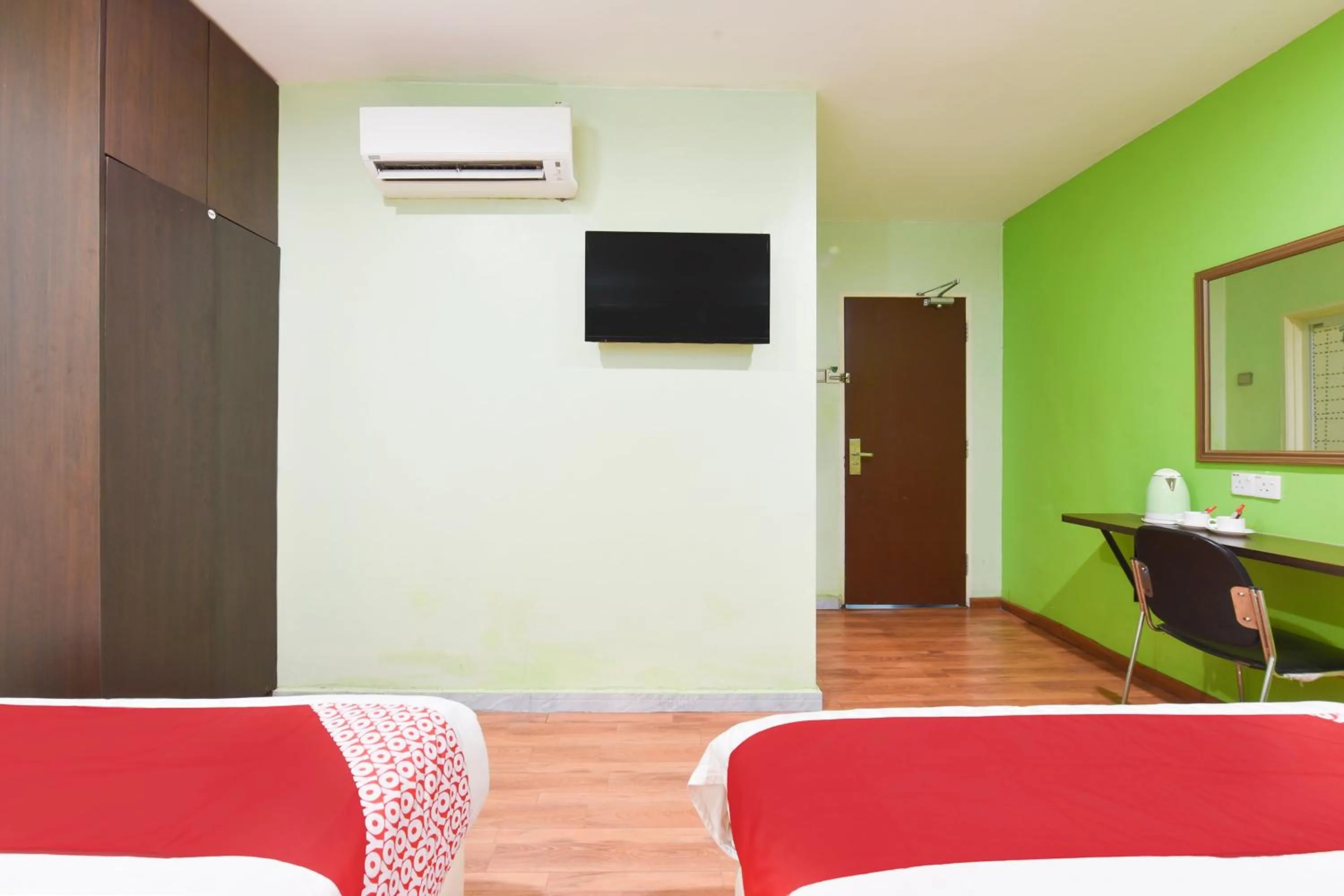 Bedroom, Bed in Hotel O G Home Hotel, Kota Bharu, Kelantan.