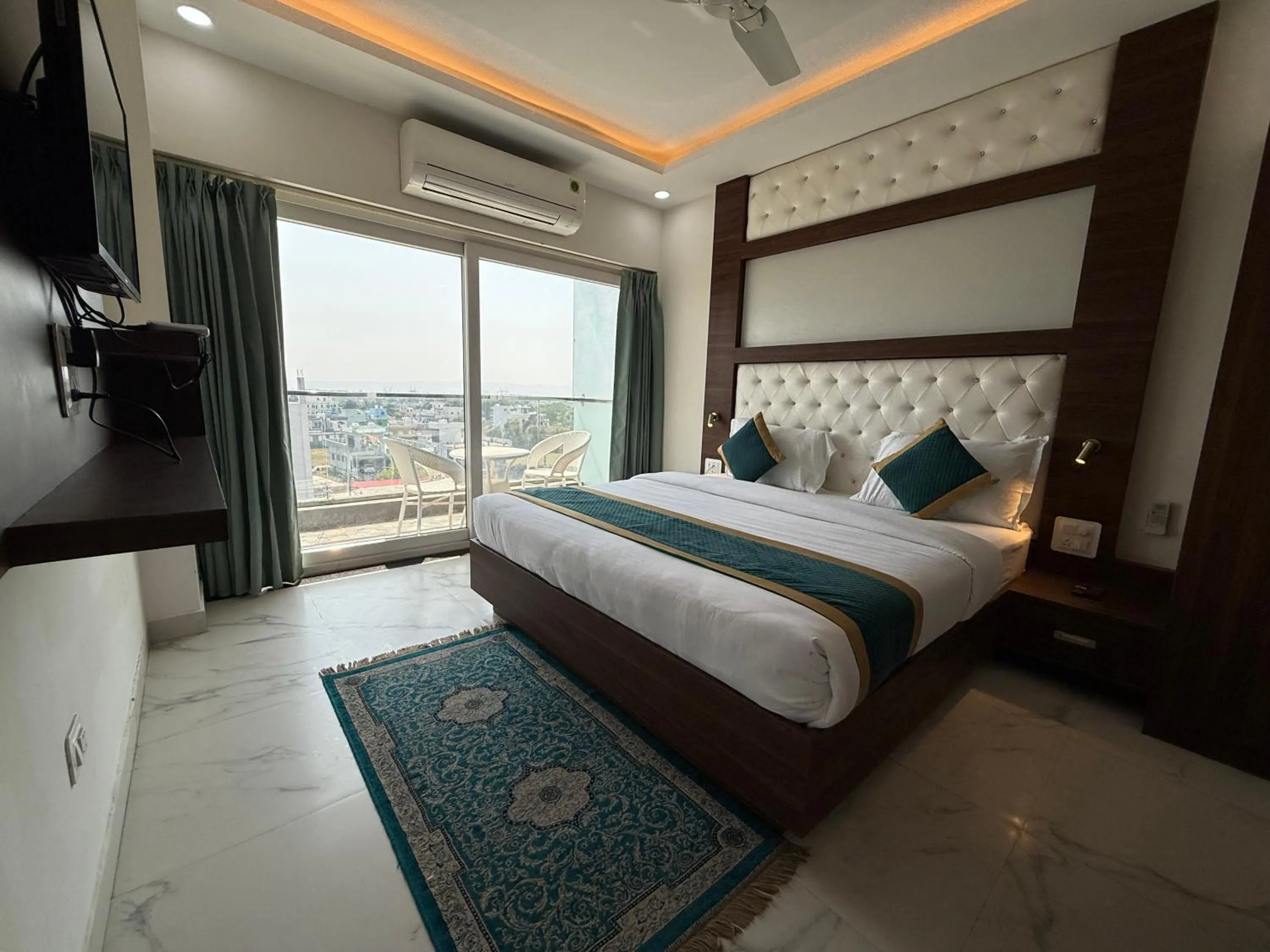 Bed in Hotel 7 Heaven