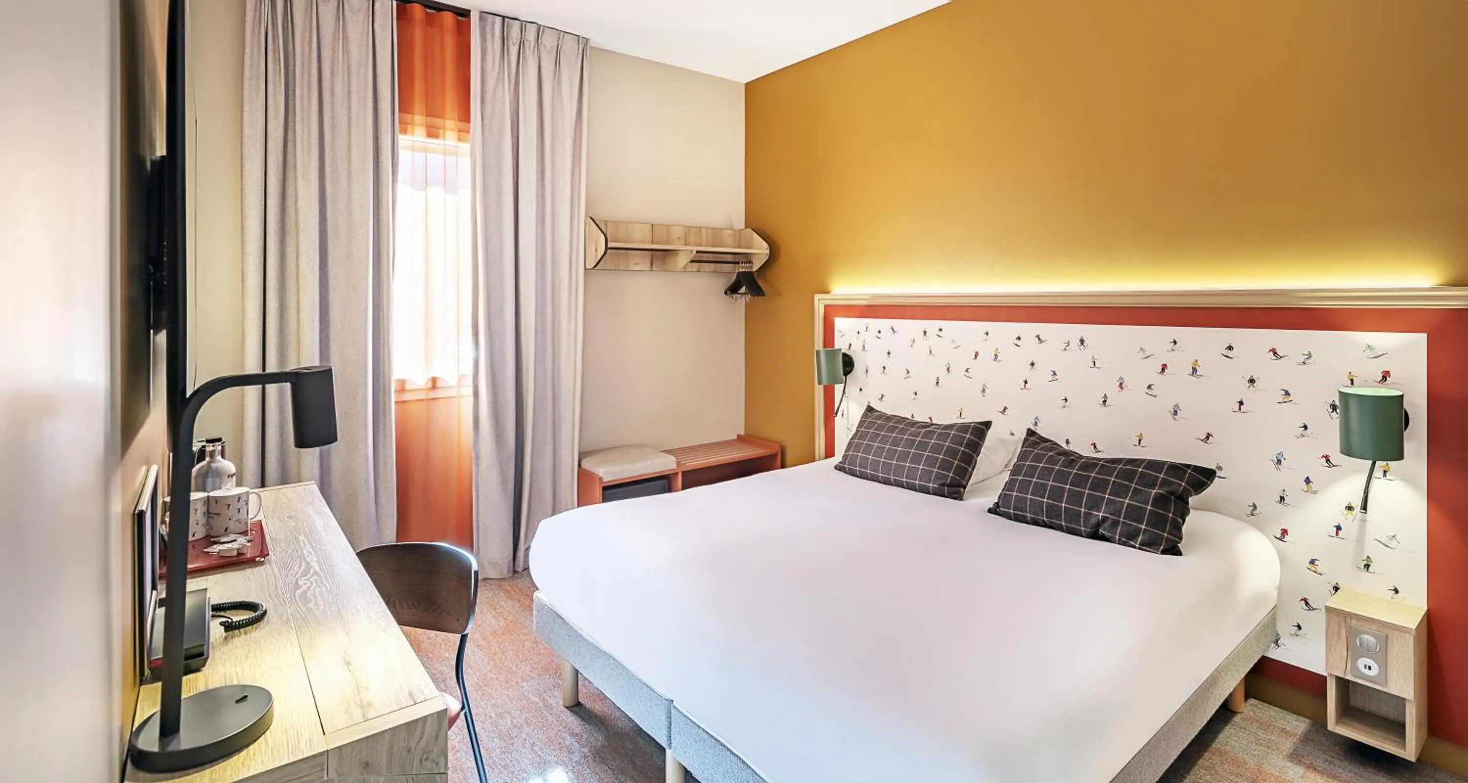 Bed in Best Western Coeur de Maurienne Hotel Restaurant & Spa