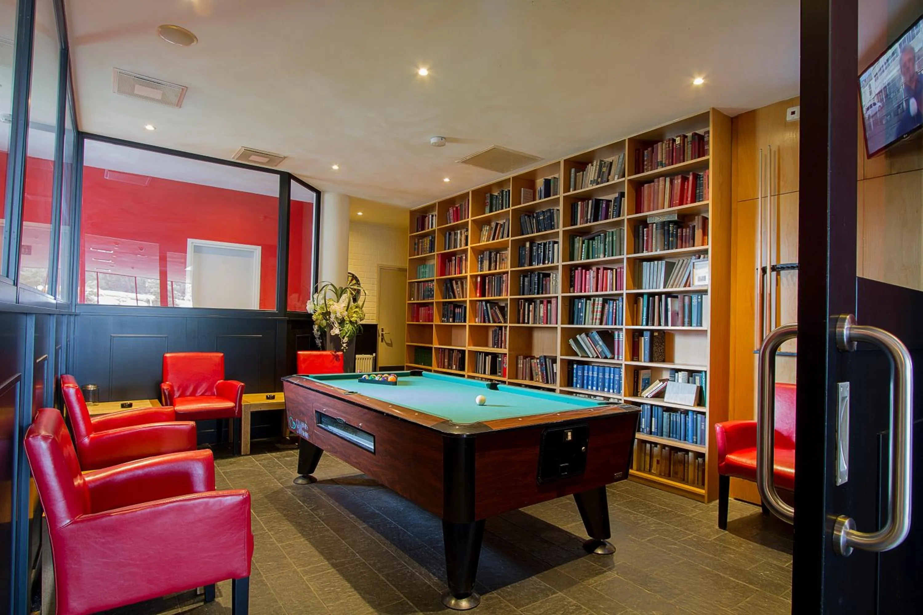 Billiard in Bastion Hotel Zaandam