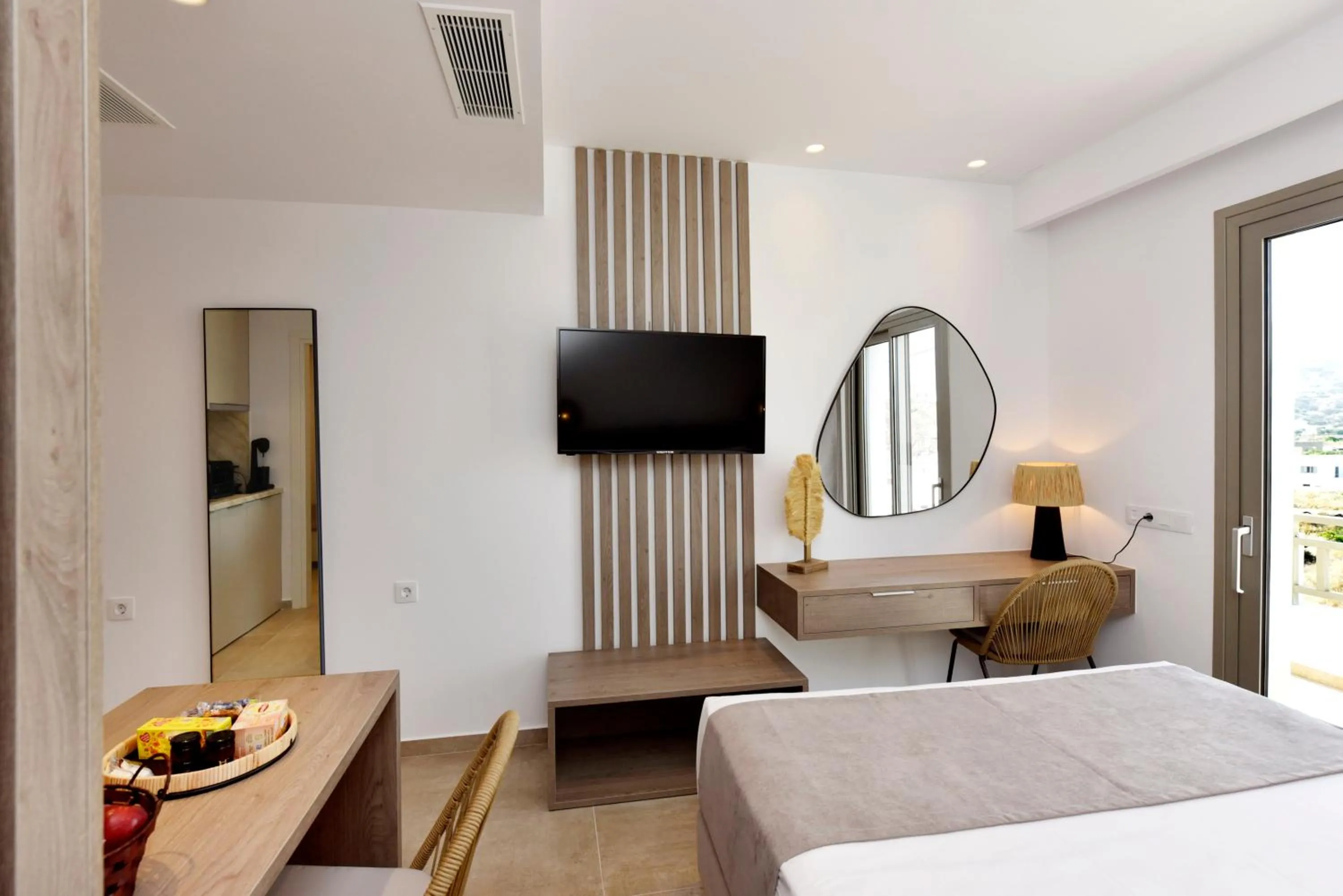 Bed in Anais Milos Suites