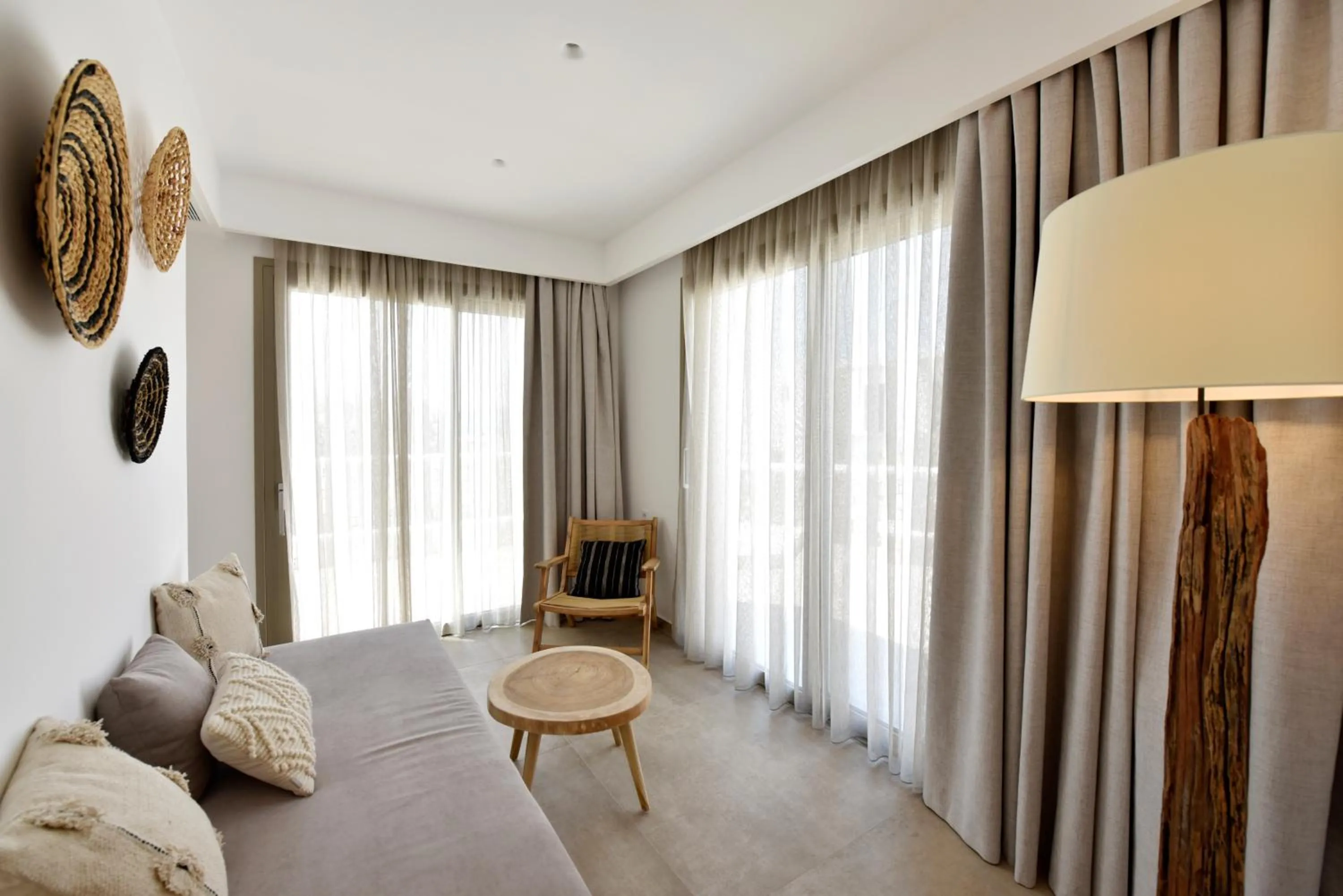 Bed in Anais Milos Suites