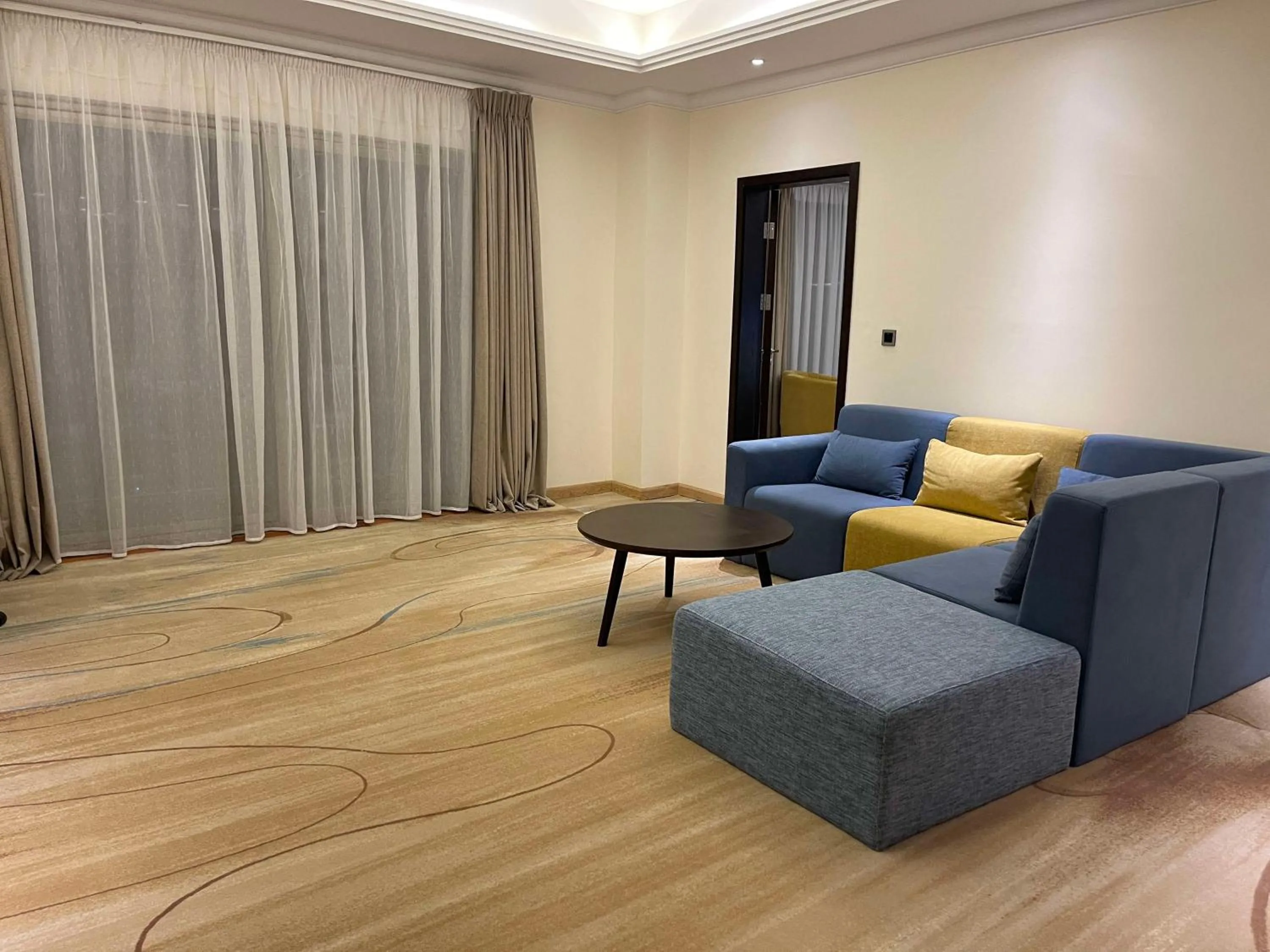 Photo of the whole room in Best Western Premier Dynasty