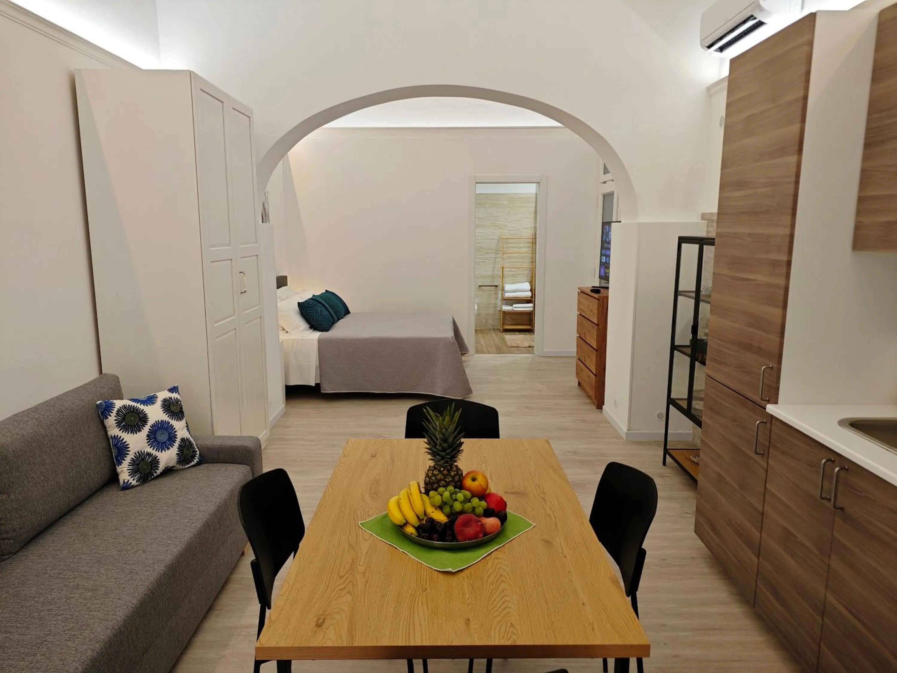 Photo of the whole room, Bed in Appartamenti Piazza Vittorio Trapani