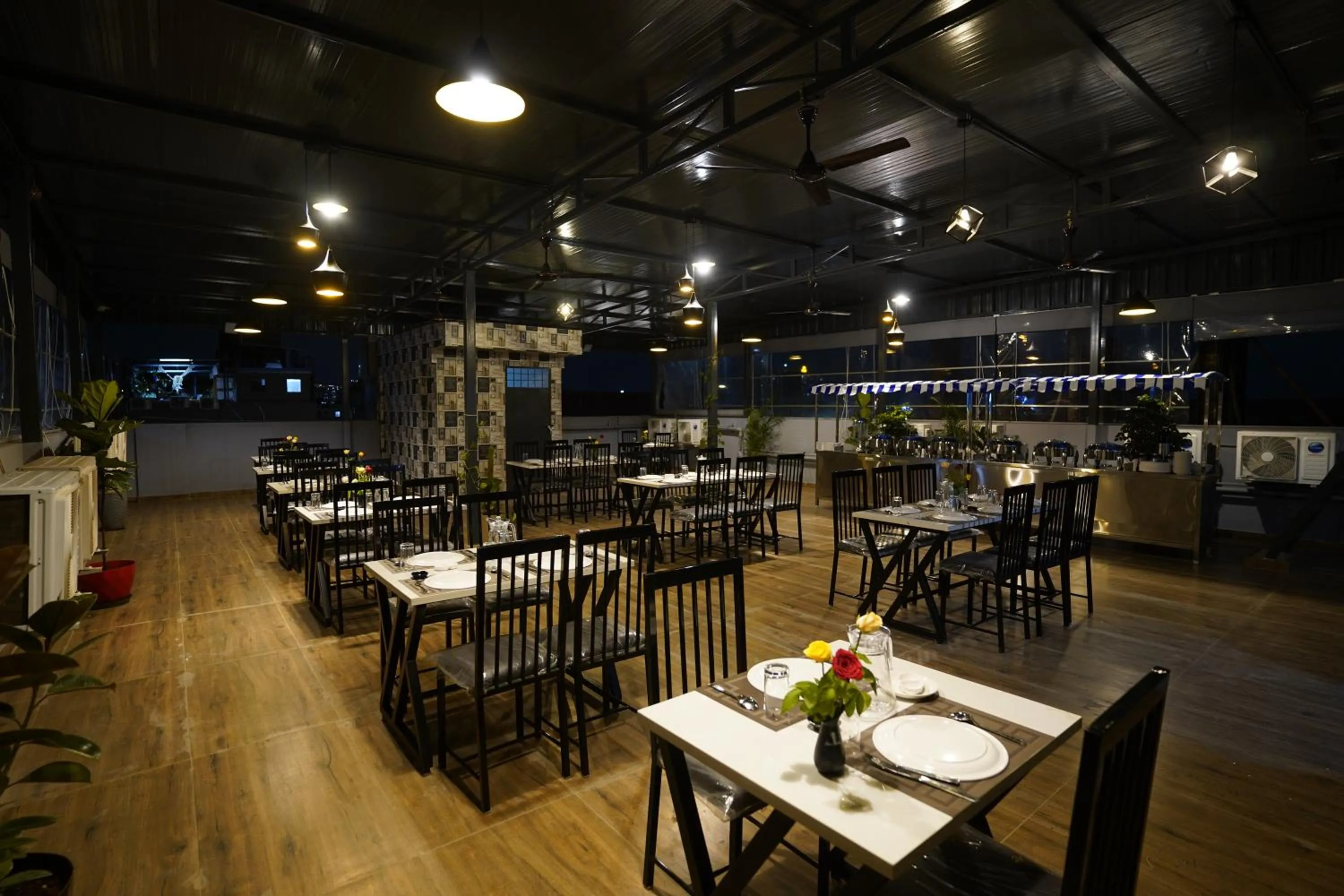 Restaurant/places to eat in Sai Bliss International, Manyata Tech Park