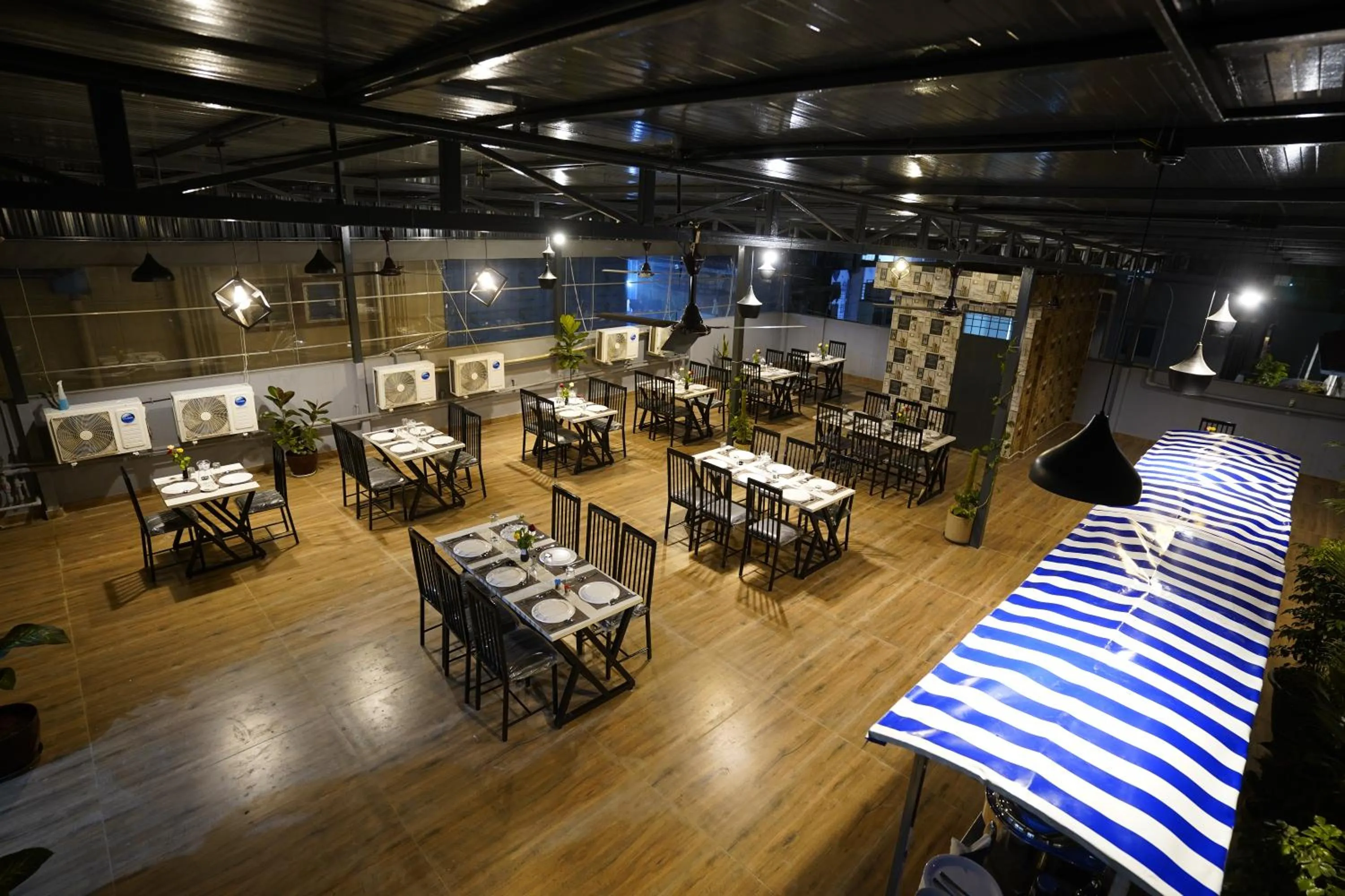 Restaurant/places to eat in Sai Bliss International, Manyata Tech Park