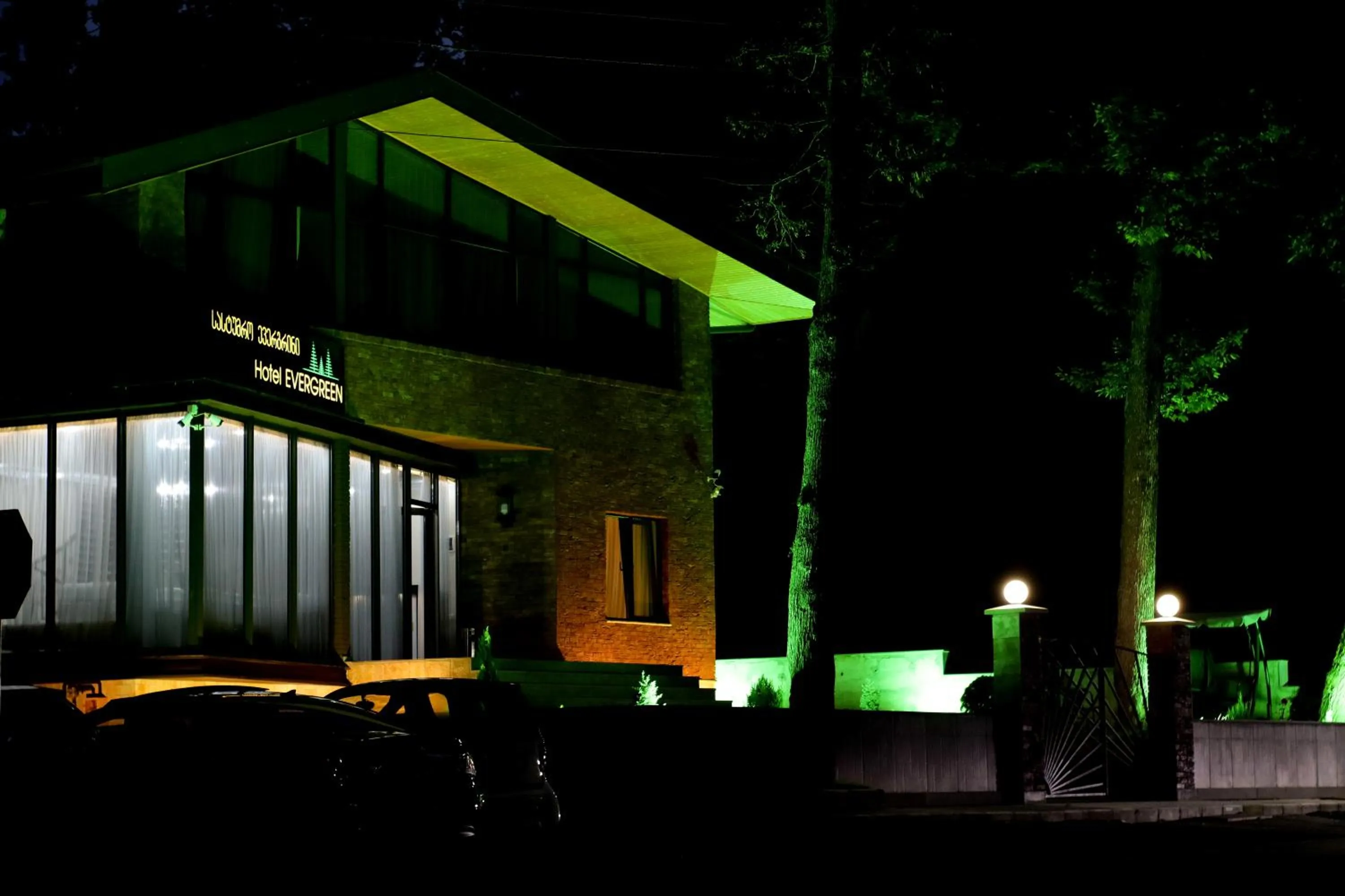 Property building in Hotel Evergreen