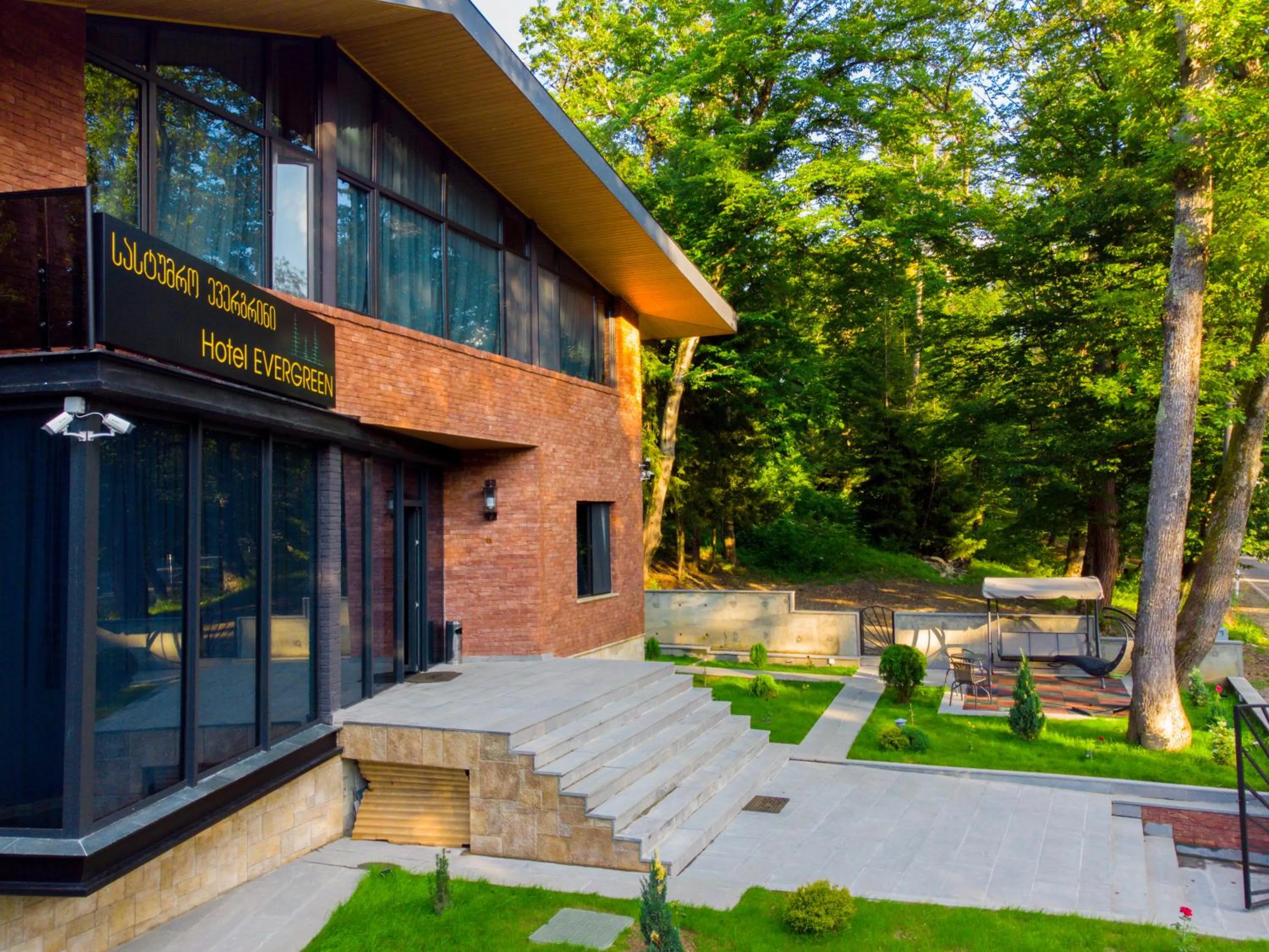 Property building in Hotel Evergreen