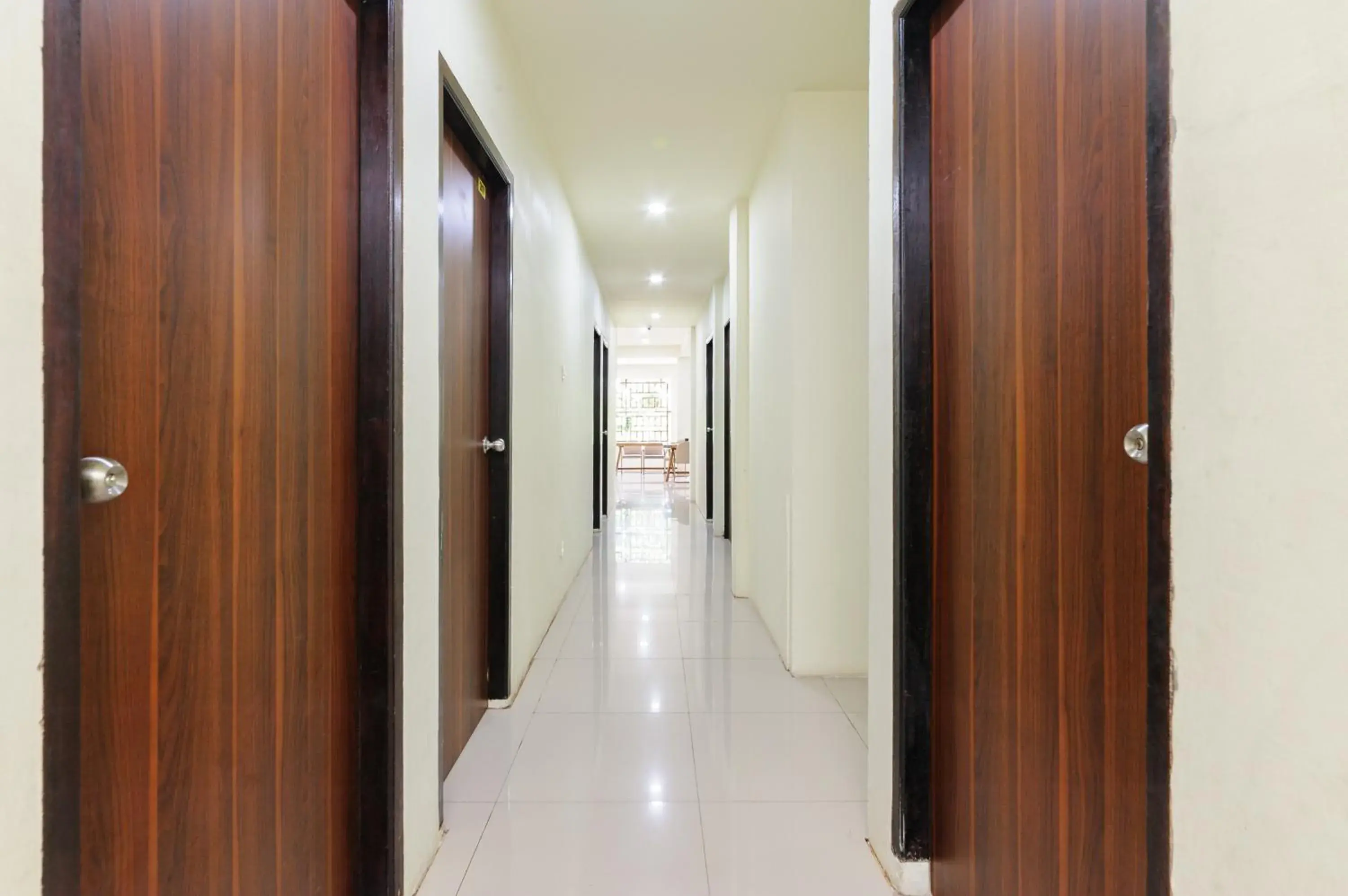 Property building in Urbanview Hotel Kansa near Harbour Bay Batam by RedDoorz Property building in Urbanview Hotel Kansa near Harbour Bay Batam by RedDoorz