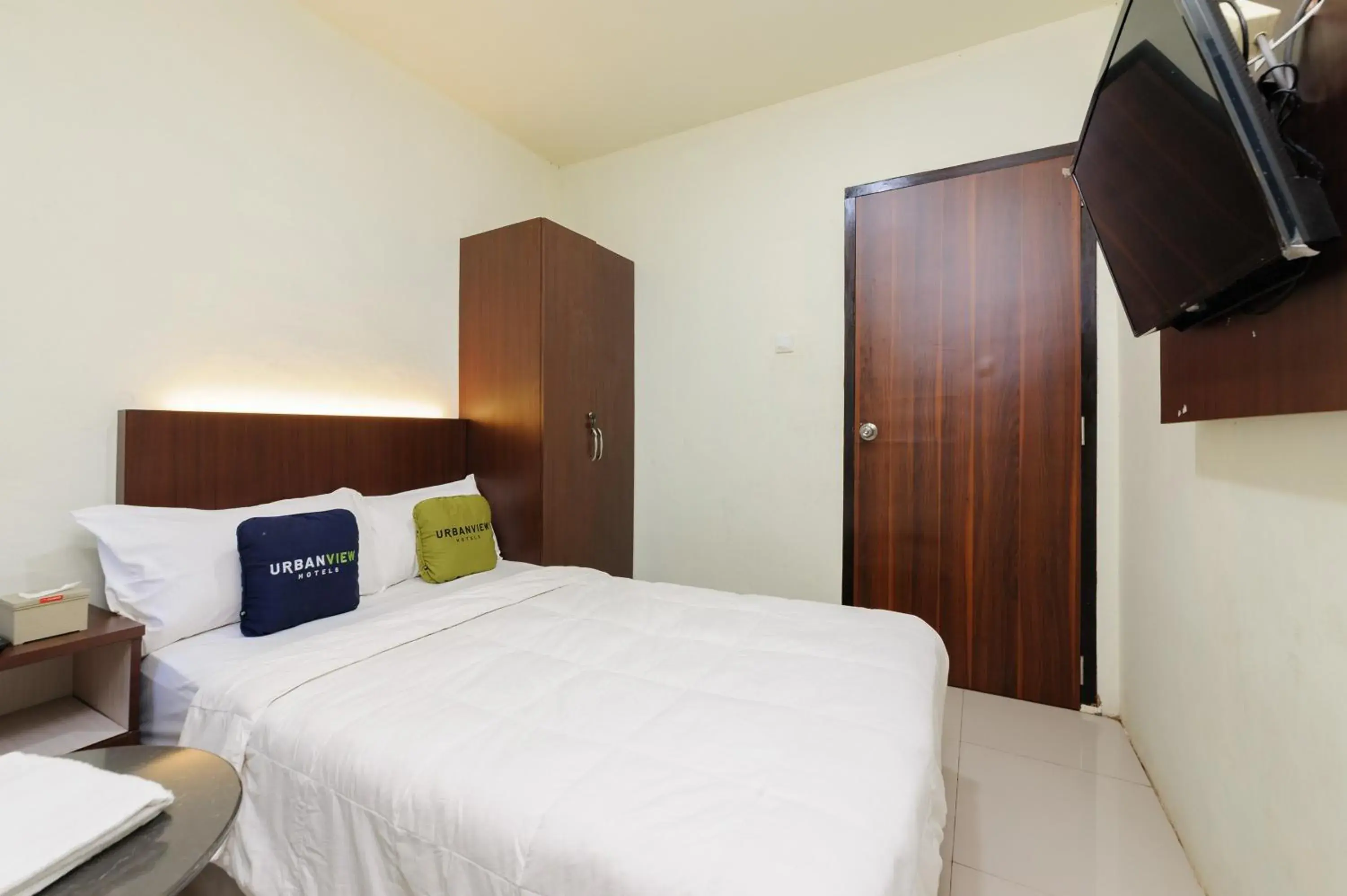 Standard Double Room in Urbanview Hotel Kansa near Harbour Bay Batam by RedDoorz Standard Double Room in Urbanview Hotel Kansa near Harbour Bay Batam by RedDoorz