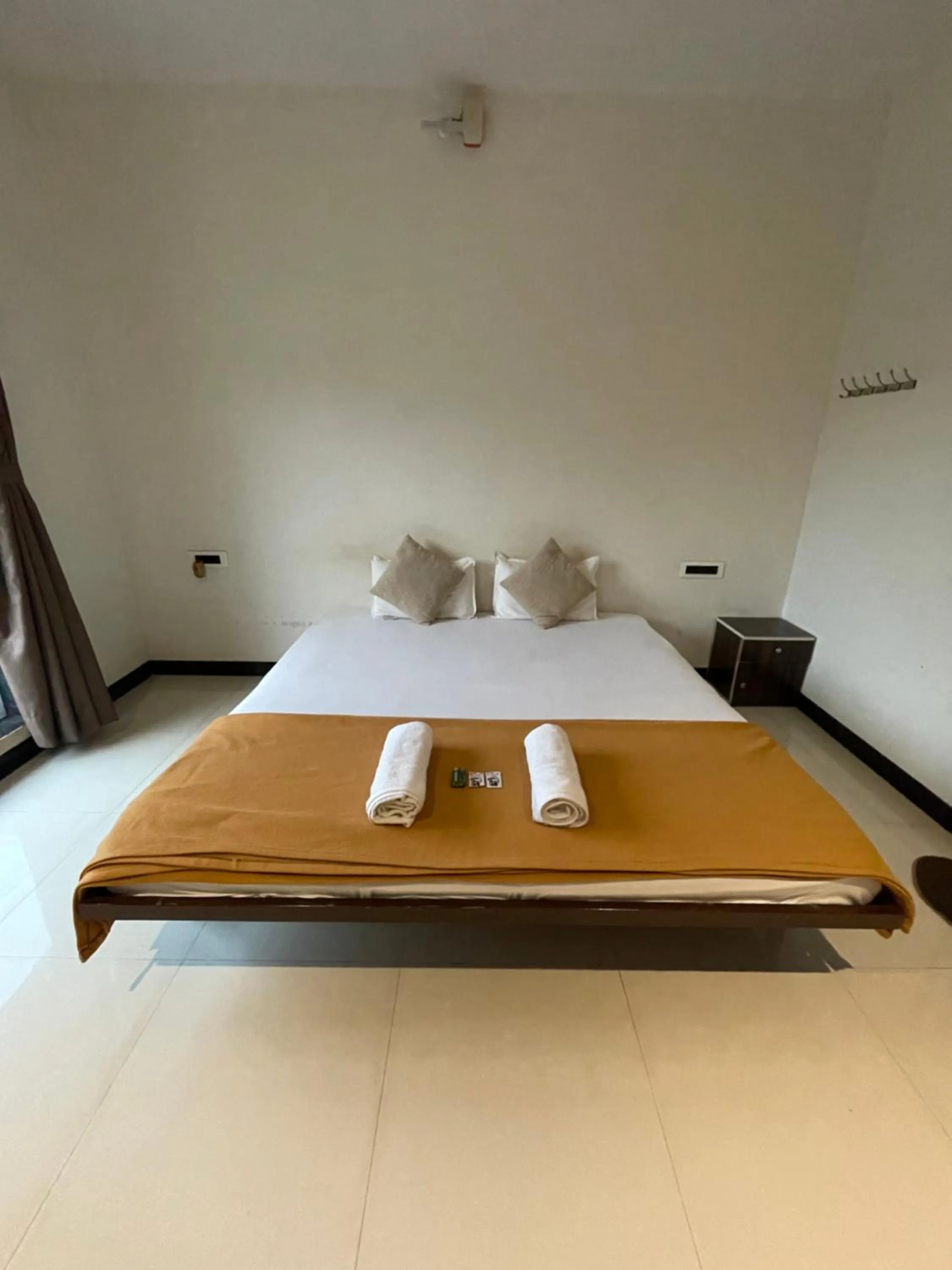 Bedroom, Bed in Scarlet Resort