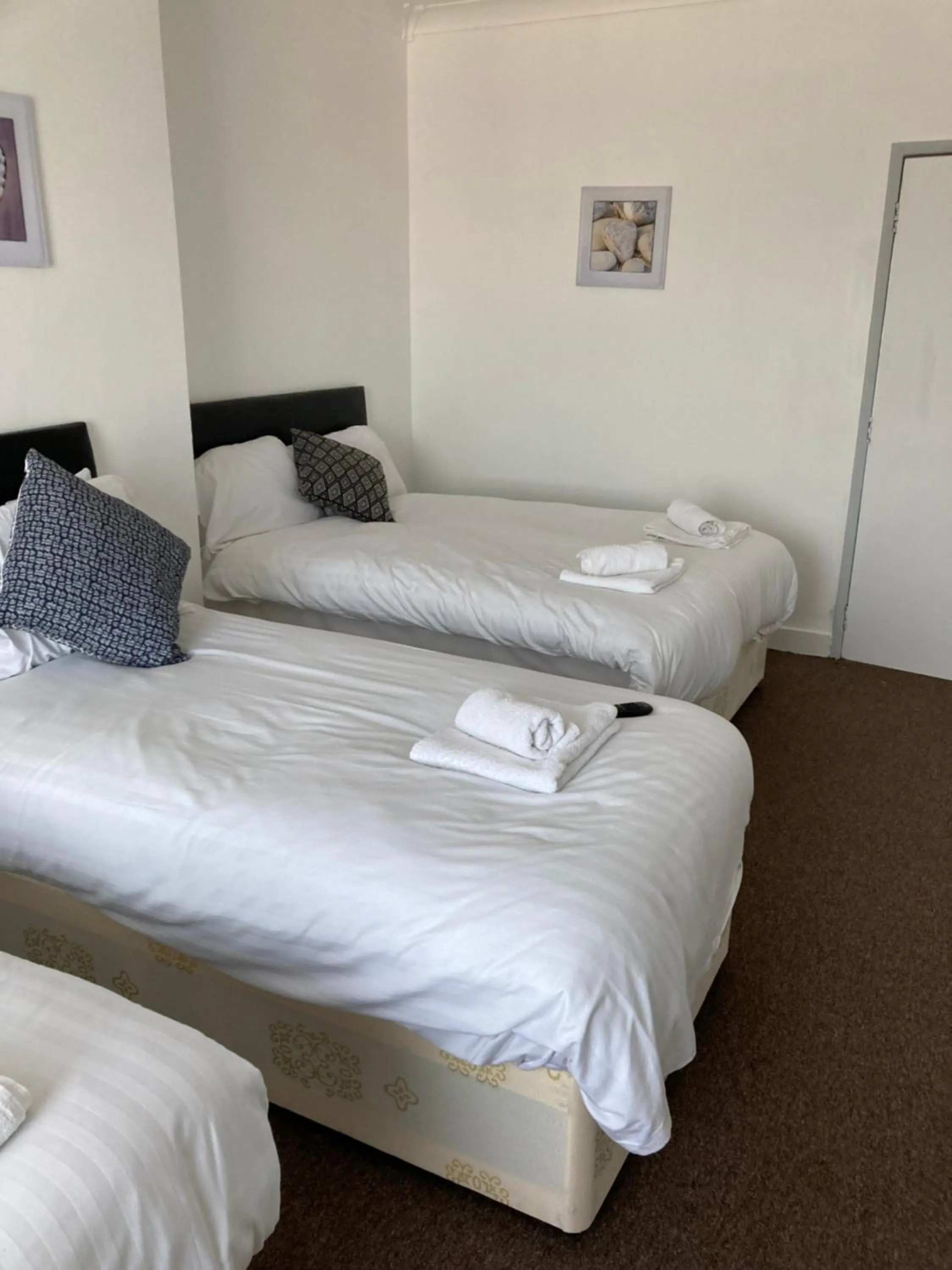Sea view flat 1 @ 4A Castle Street