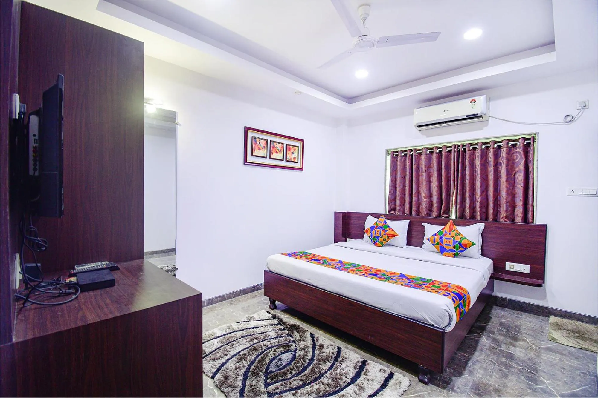 Bed in FabHotel Rani Tower - Chinar Park