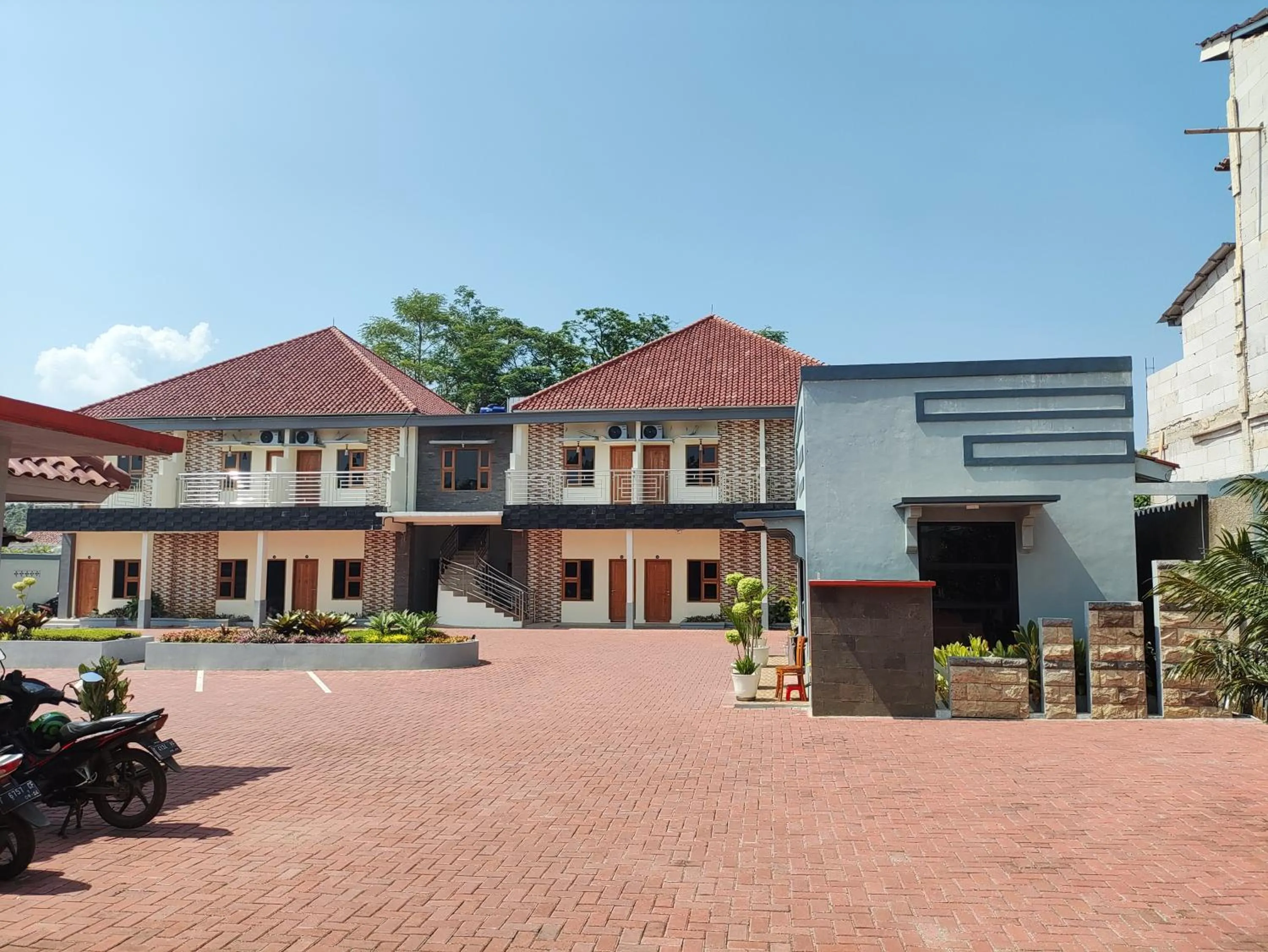 Property building in Hotel Cibening