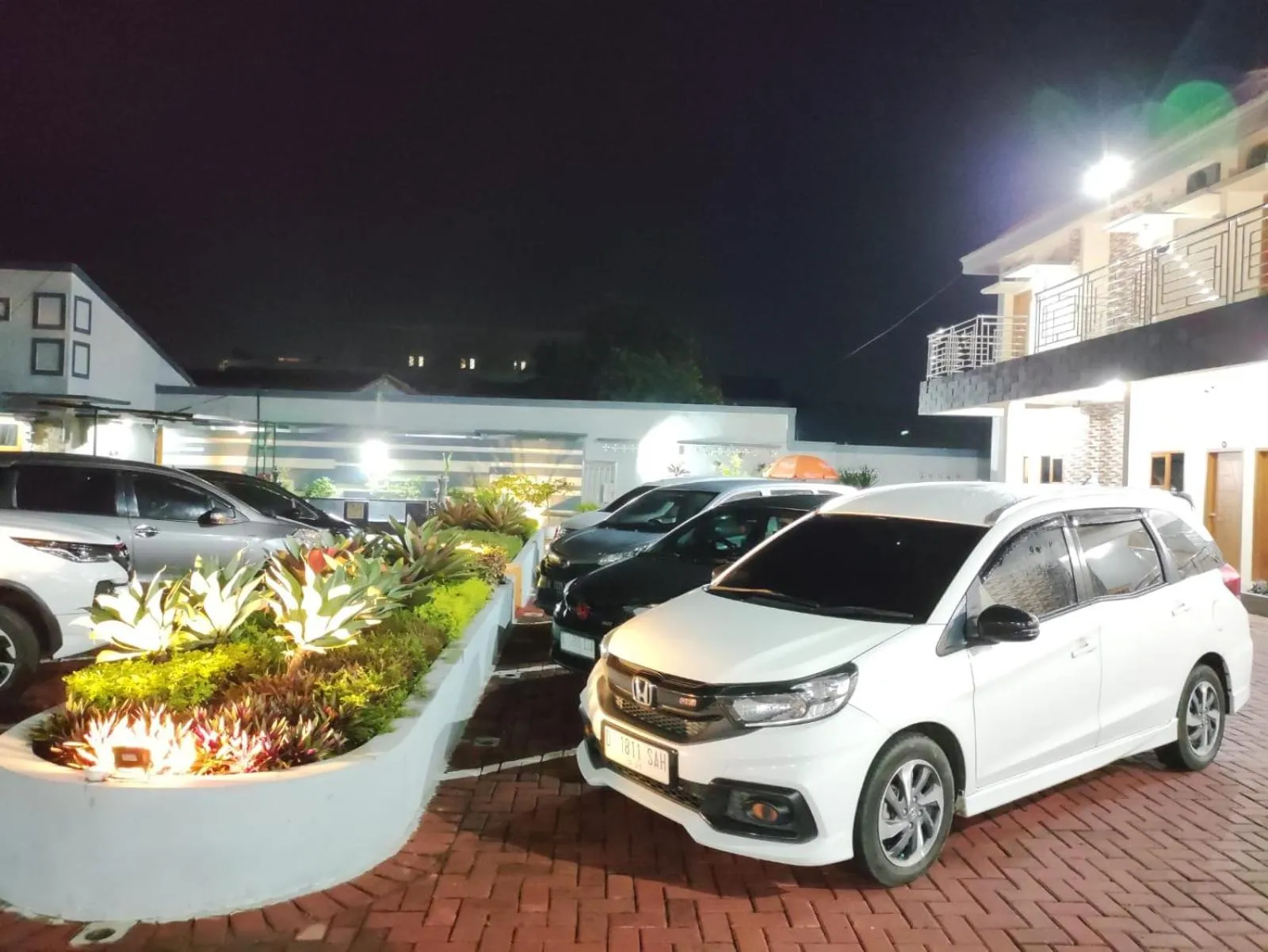 Night in Hotel Cibening