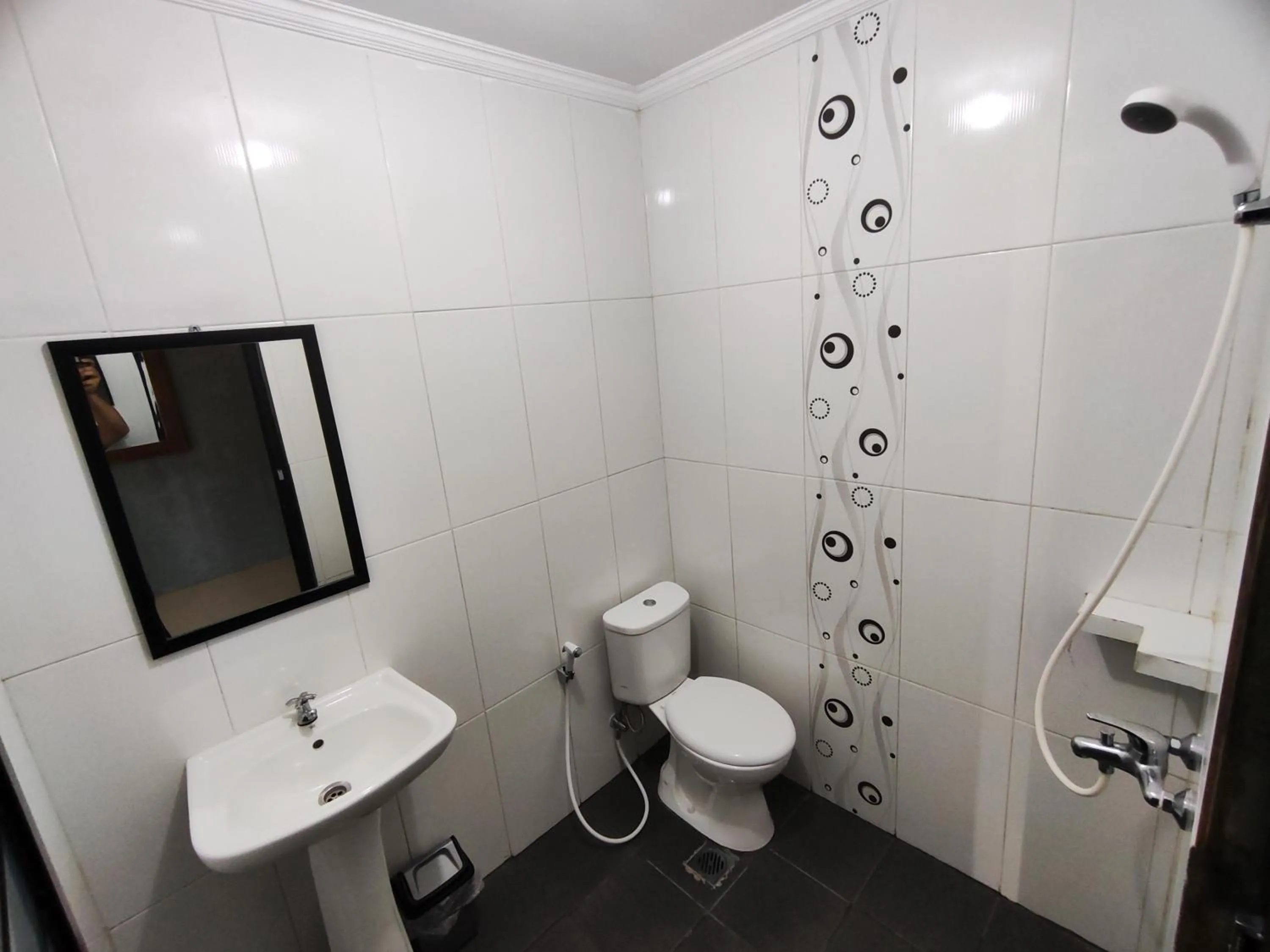 Toilet in Hotel Cibening