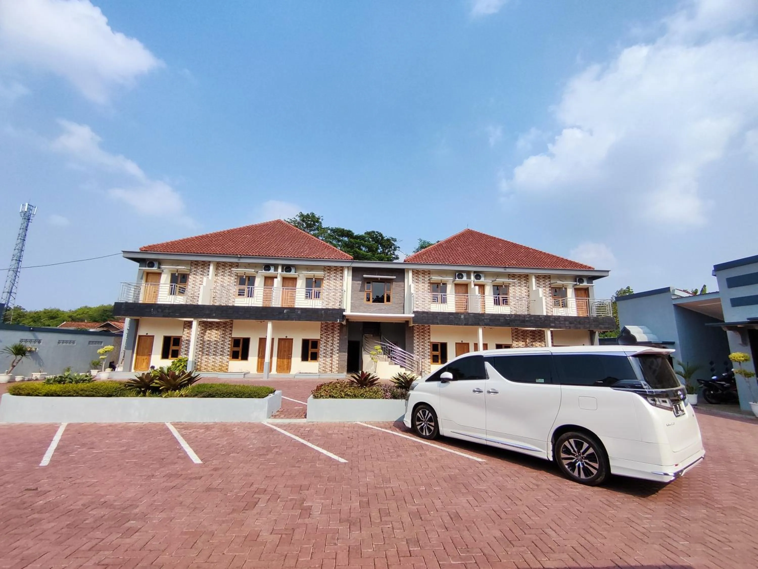 Property building in Hotel Cibening