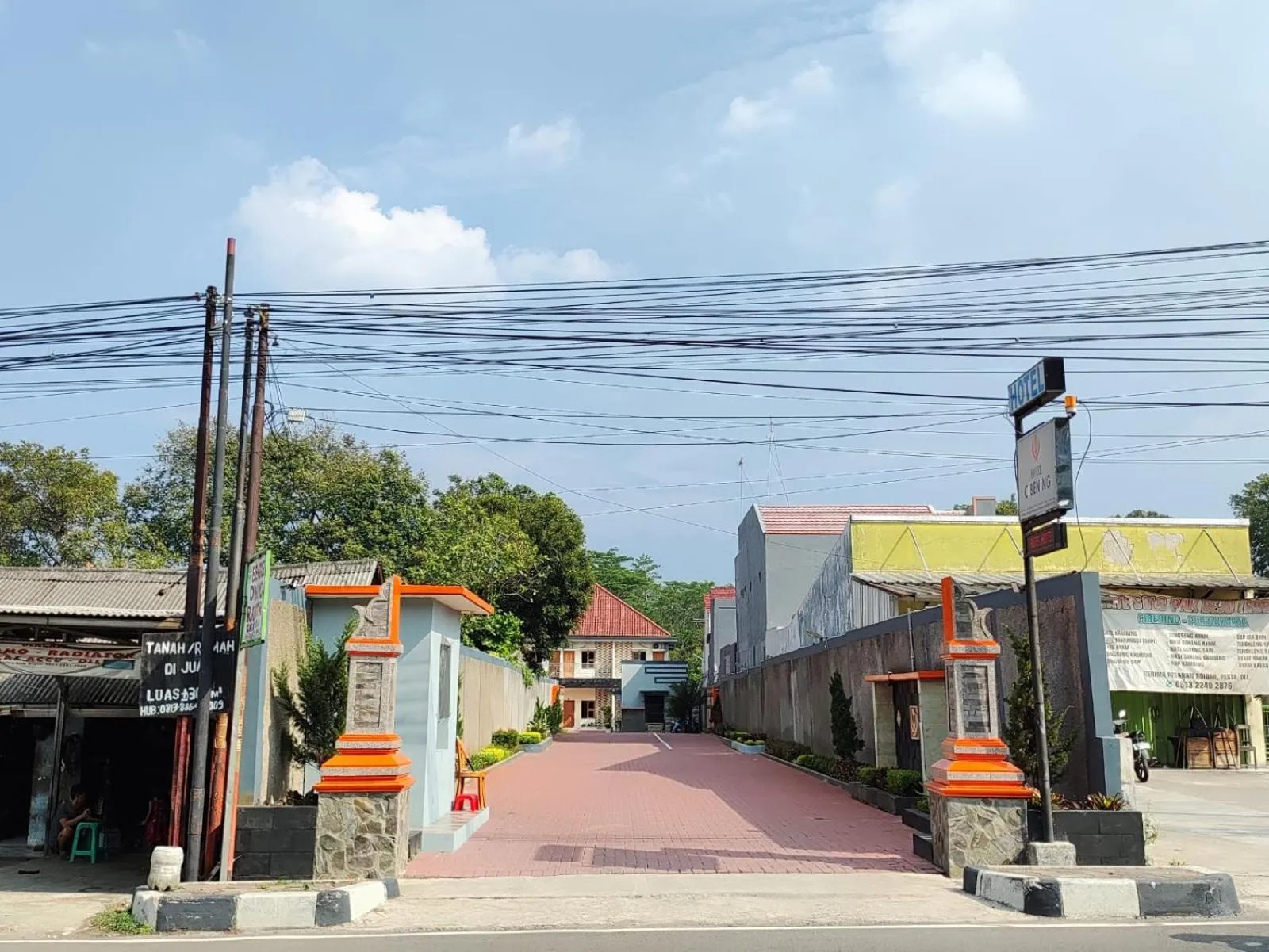 Property building in Hotel Cibening