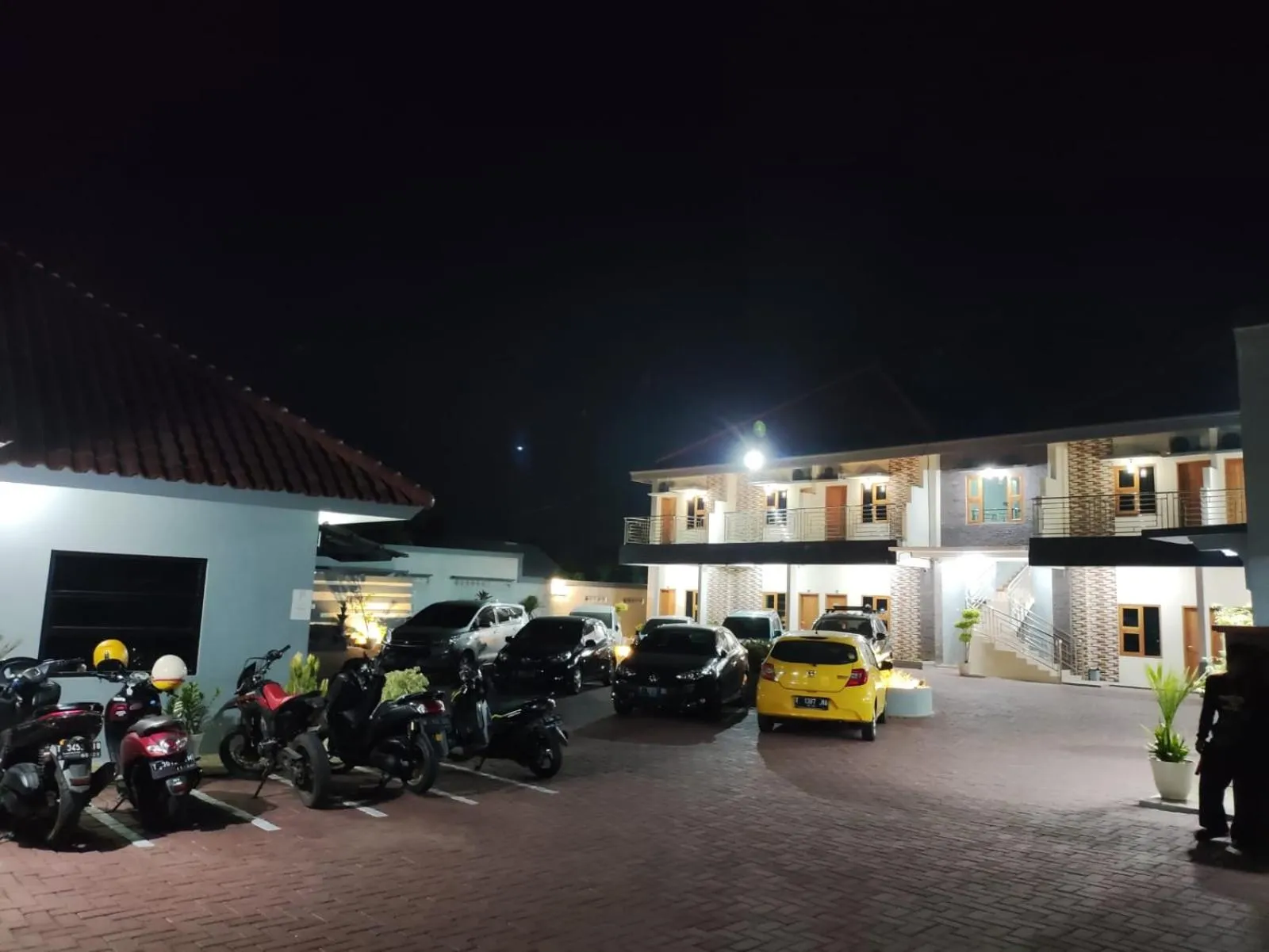 Property building in Hotel Cibening