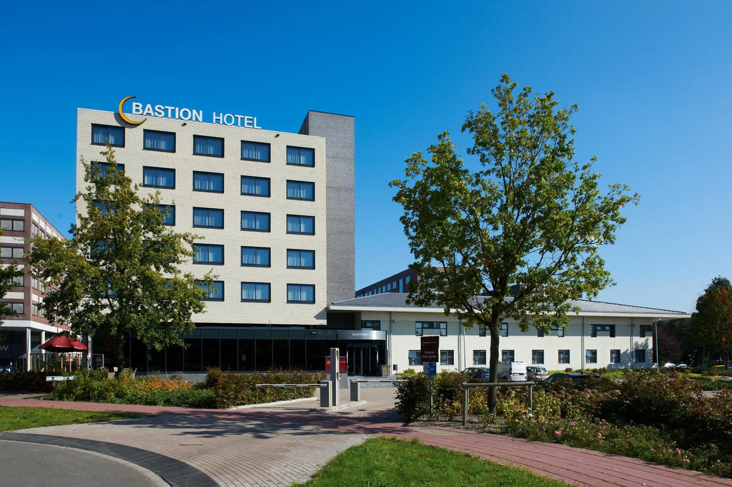 Facade/entrance in Bastion Hotel Breda