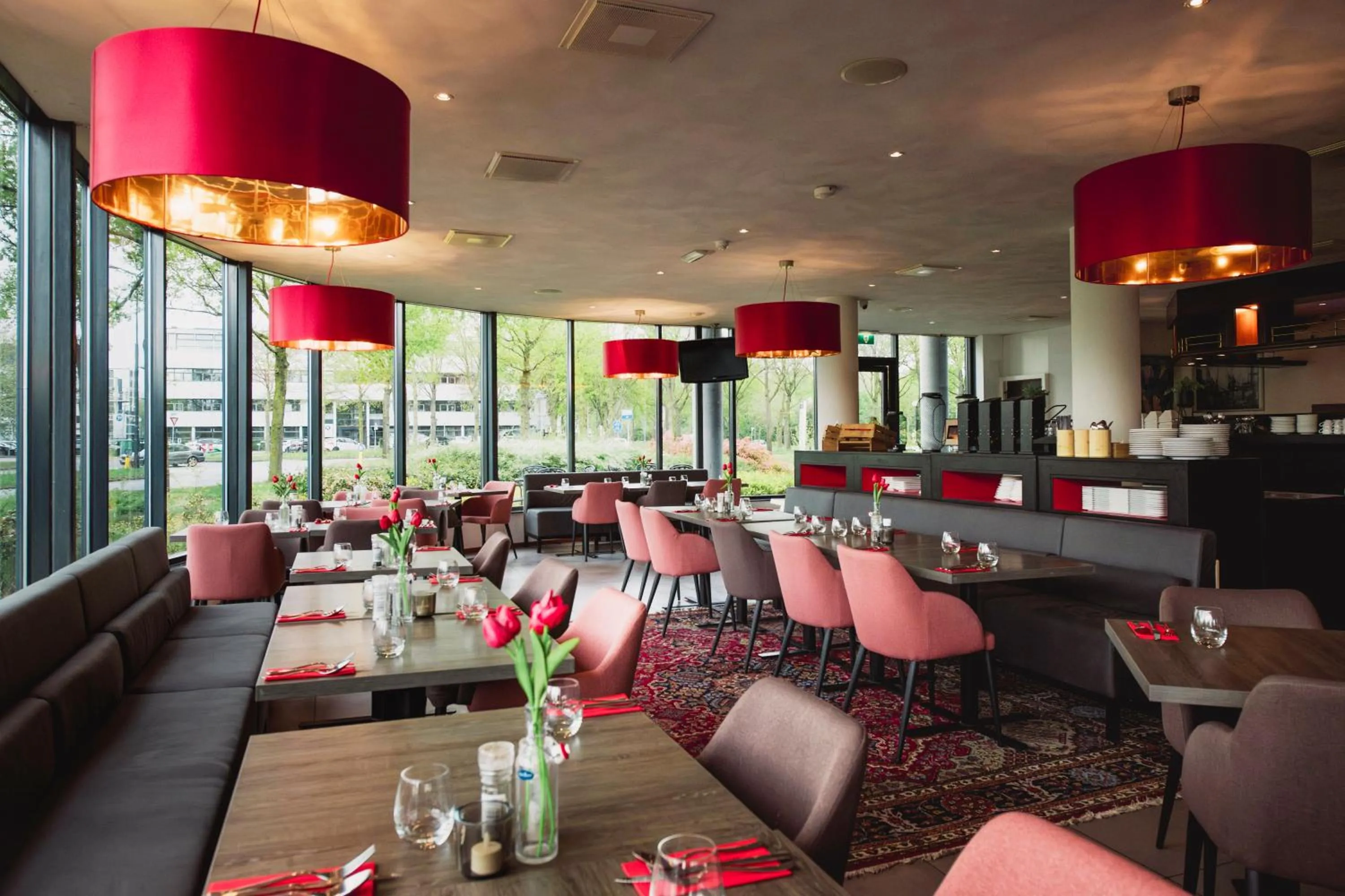 Restaurant/places to eat in Bastion Hotel Breda