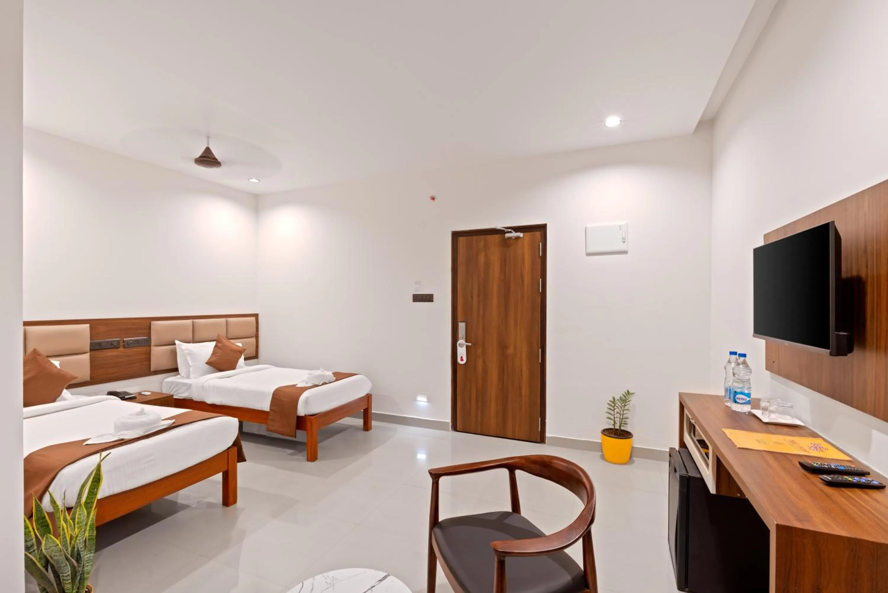 Bedroom, Bed in The Elite Hotel