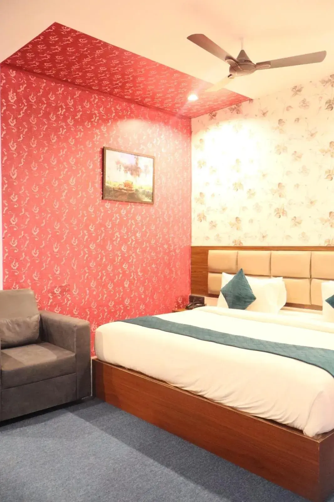 Bed in The Elite Hotel Bed in The Elite Hotel