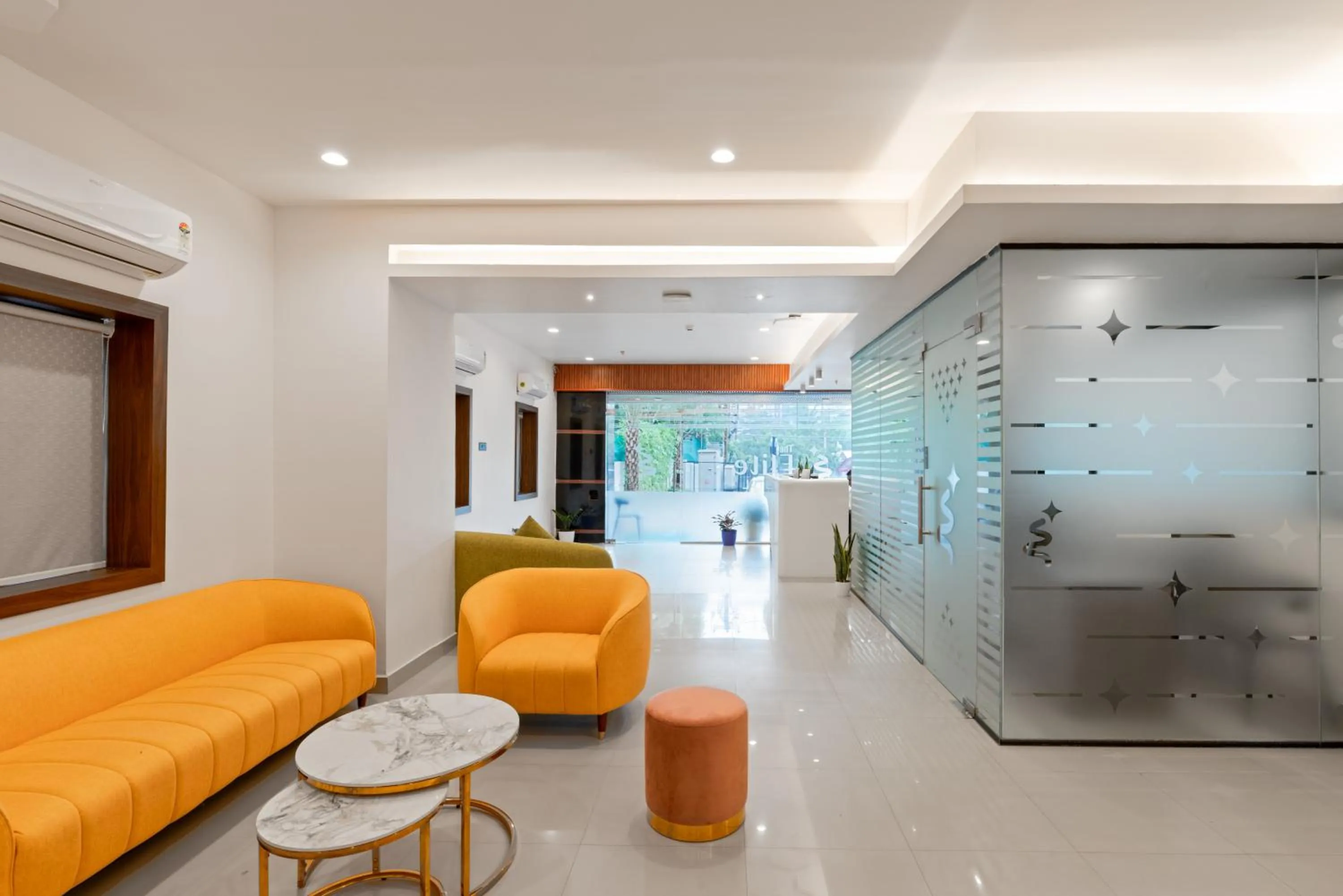 Lobby or reception in The Elite Hotel