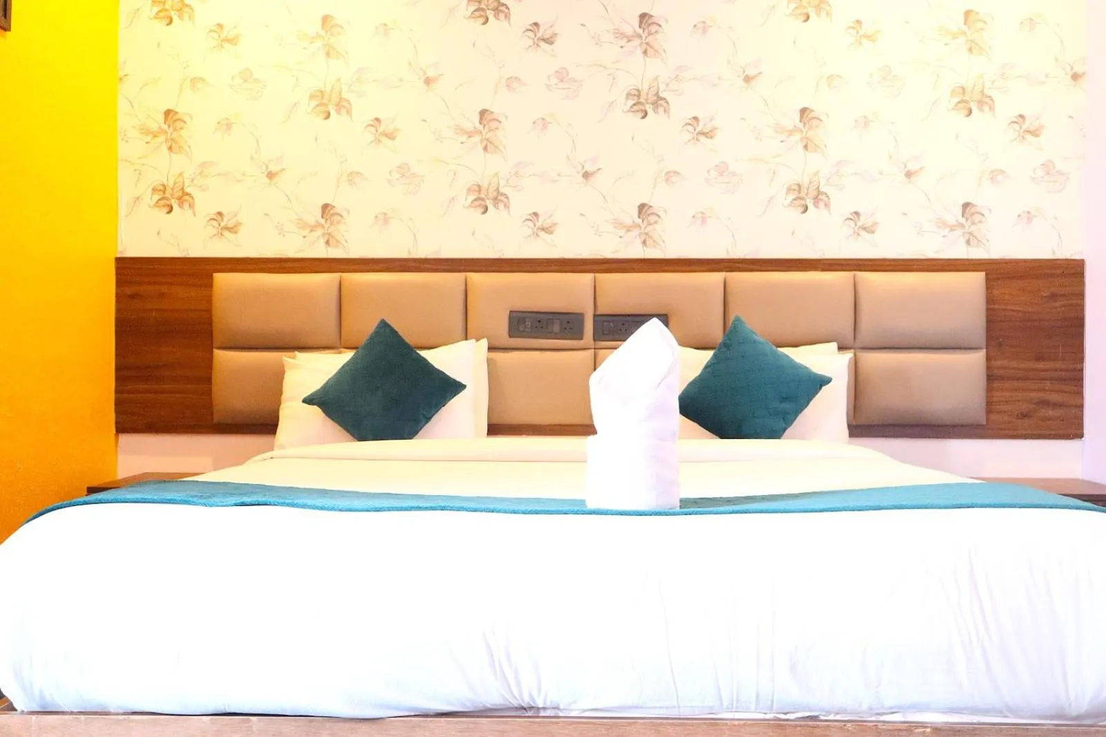 Bed in The Elite Hotel