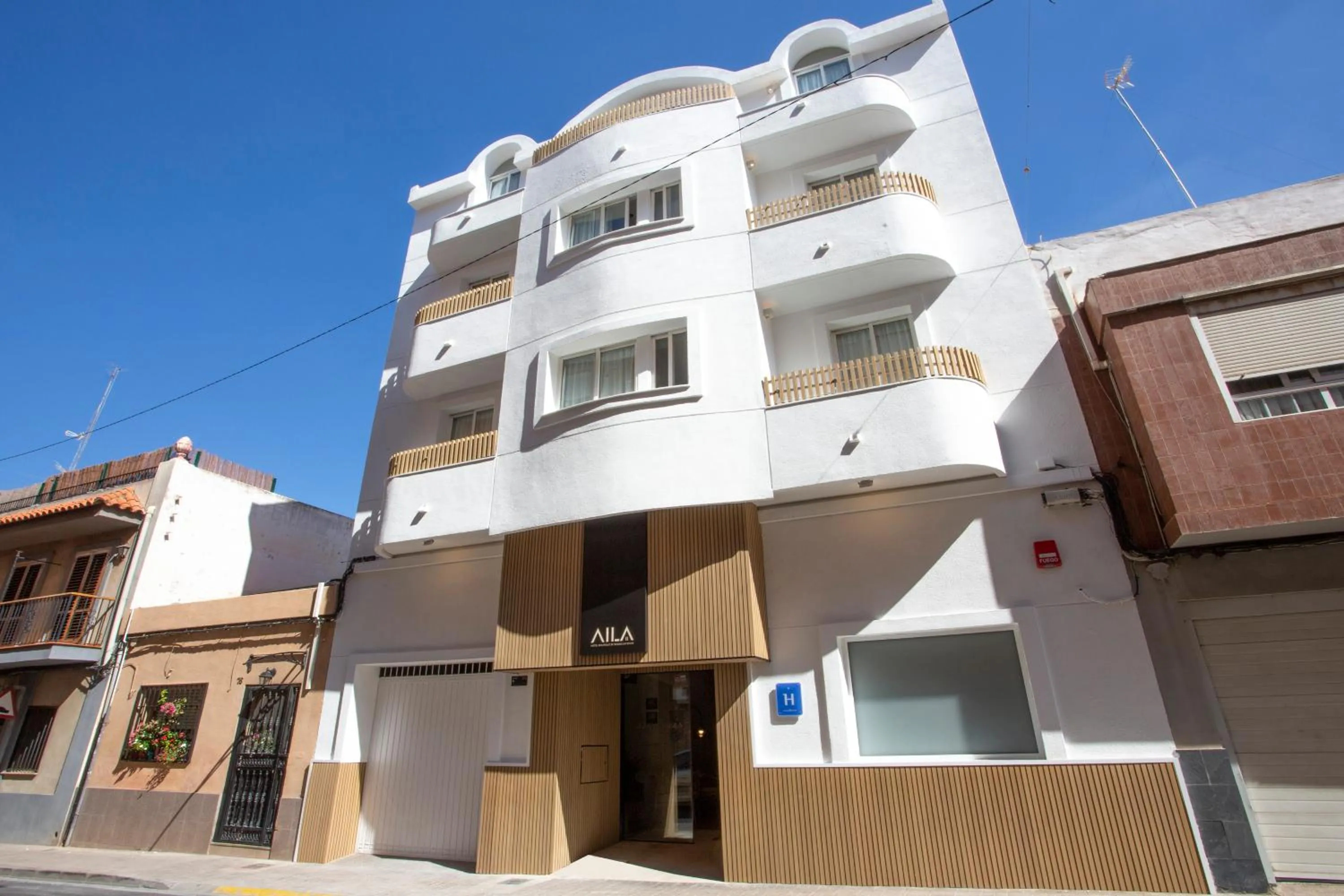 Facade/entrance in Aila II Hotel Boutique by SingularStays - Digital Access