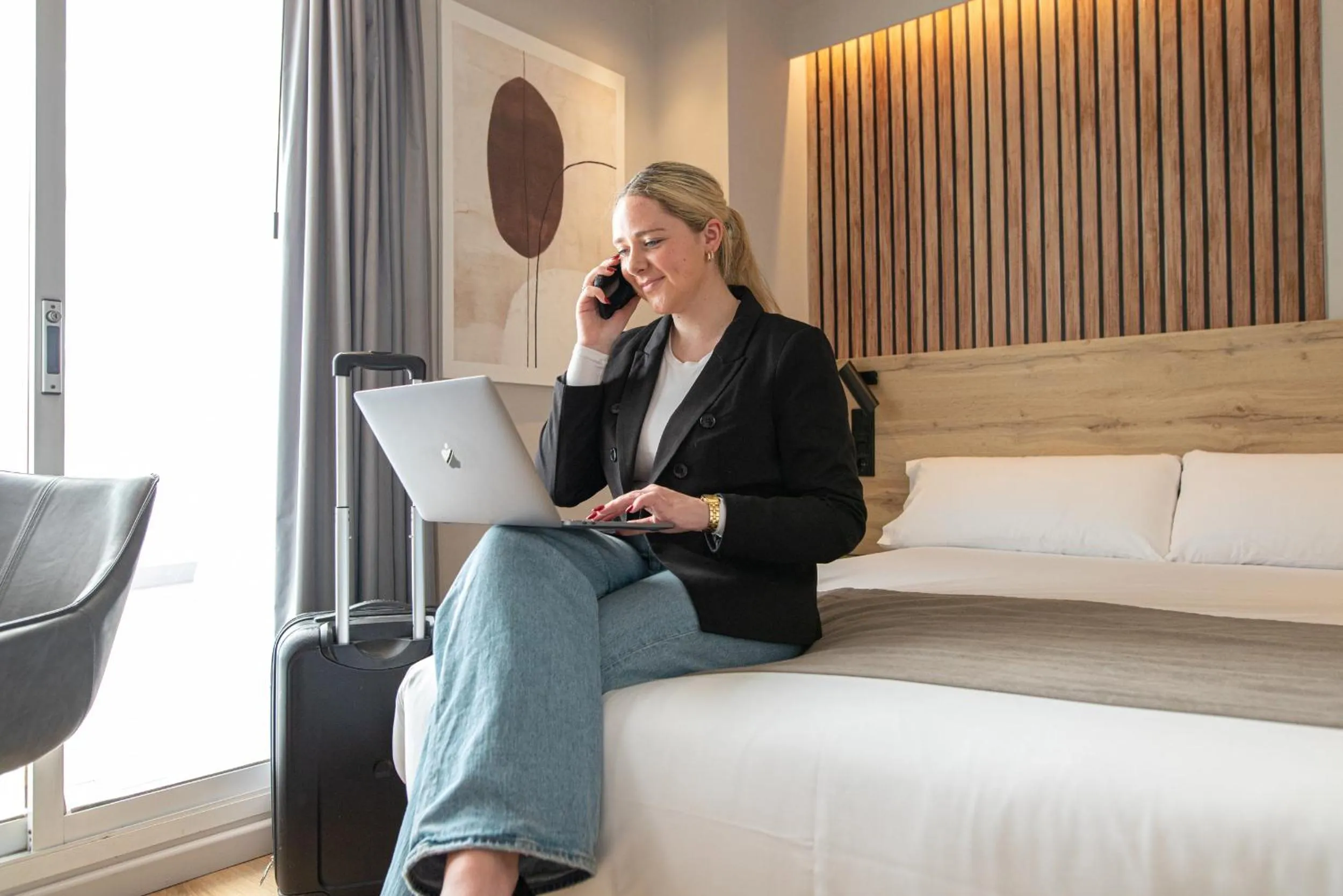 Bed in Aila II Hotel Boutique by SingularStays - Digital Access