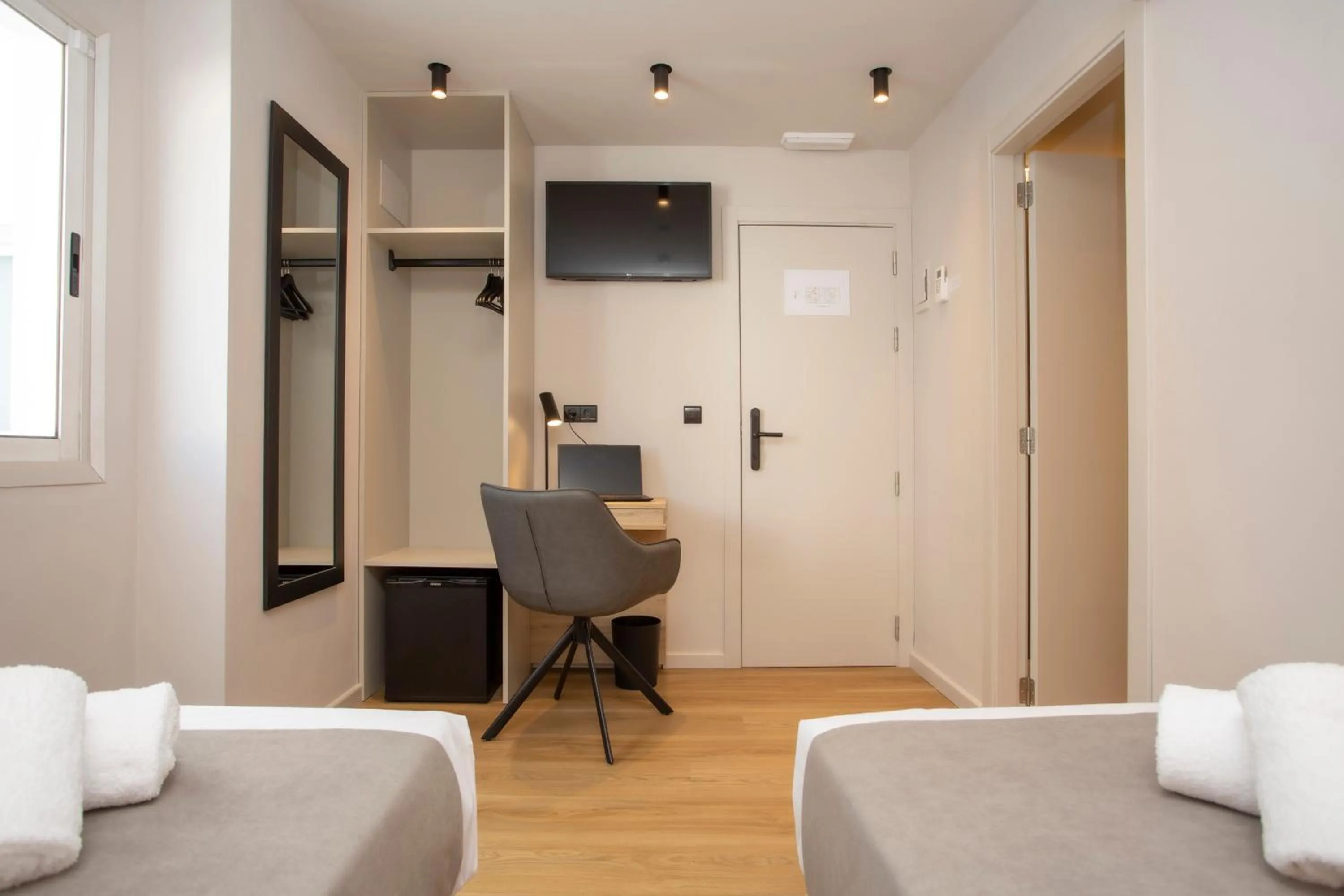 Aila II Hotel Boutique by SingularStays - Digital Access