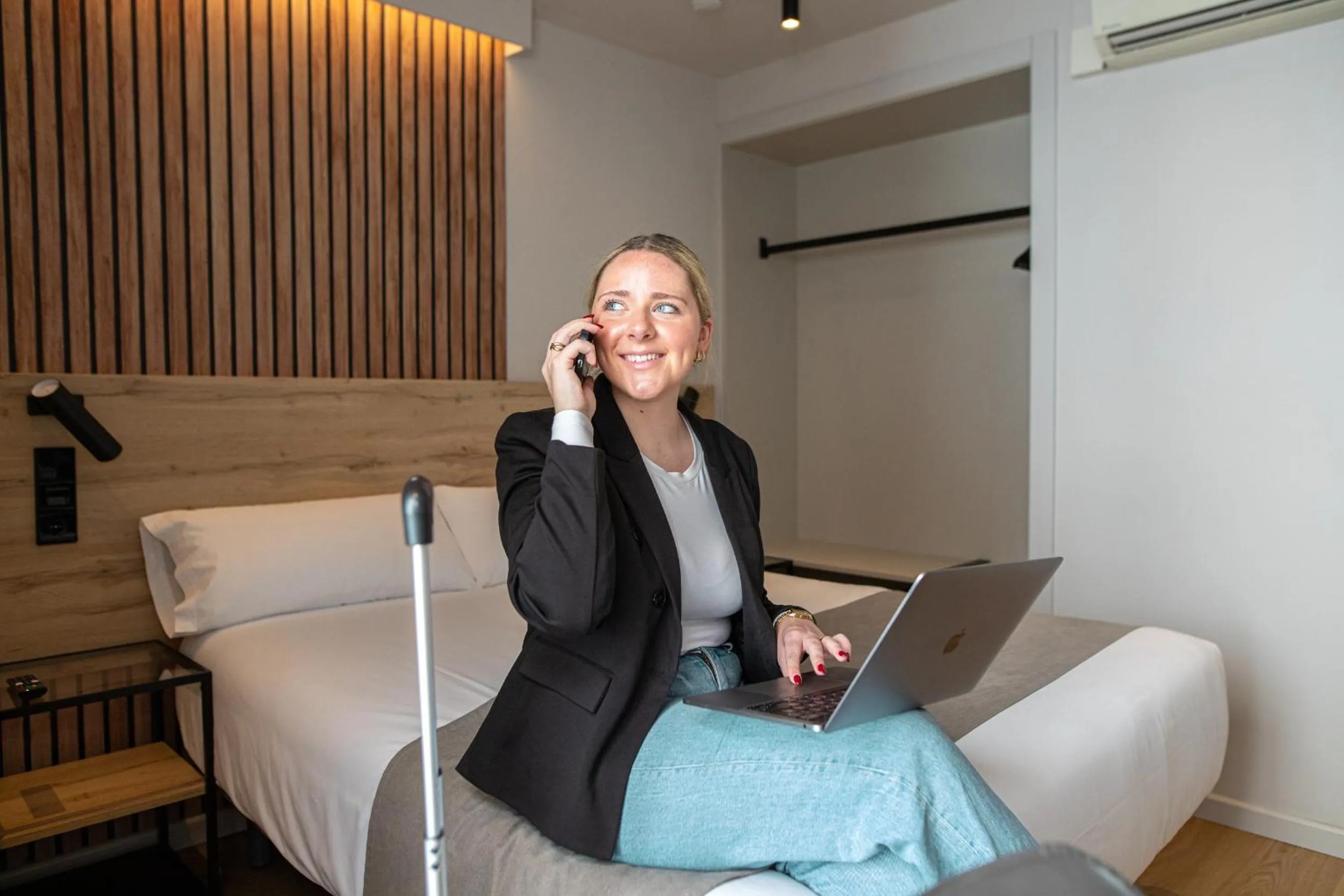 Aila II Hotel Boutique by SingularStays - Digital Access