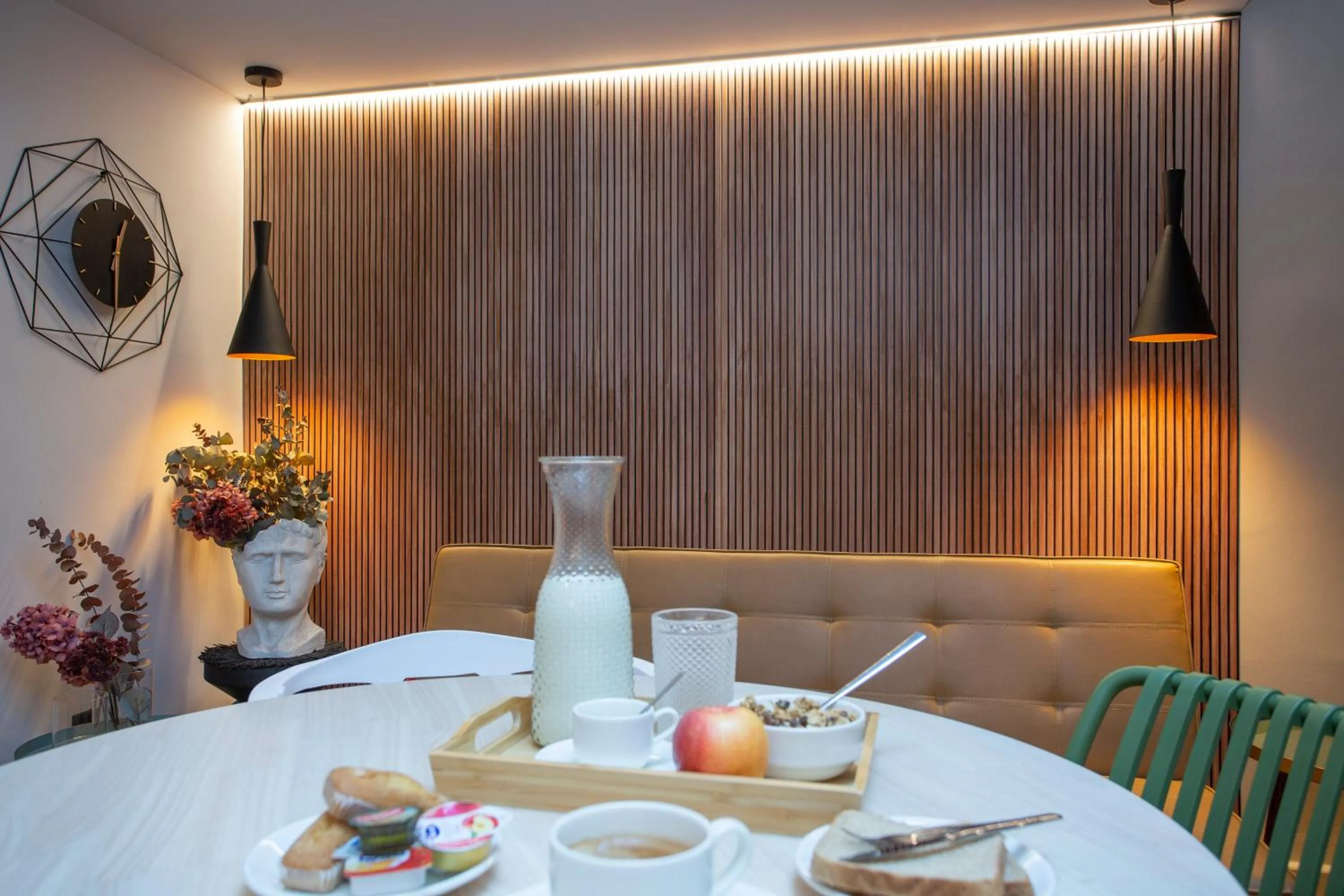 Buffet breakfast in Aila II Hotel Boutique by SingularStays - Digital Access