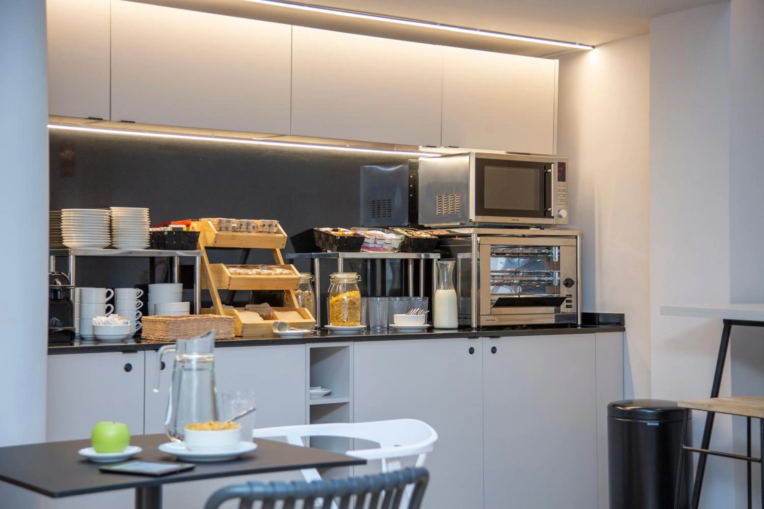 Buffet breakfast in Aila II Hotel Boutique by SingularStays - Digital Access