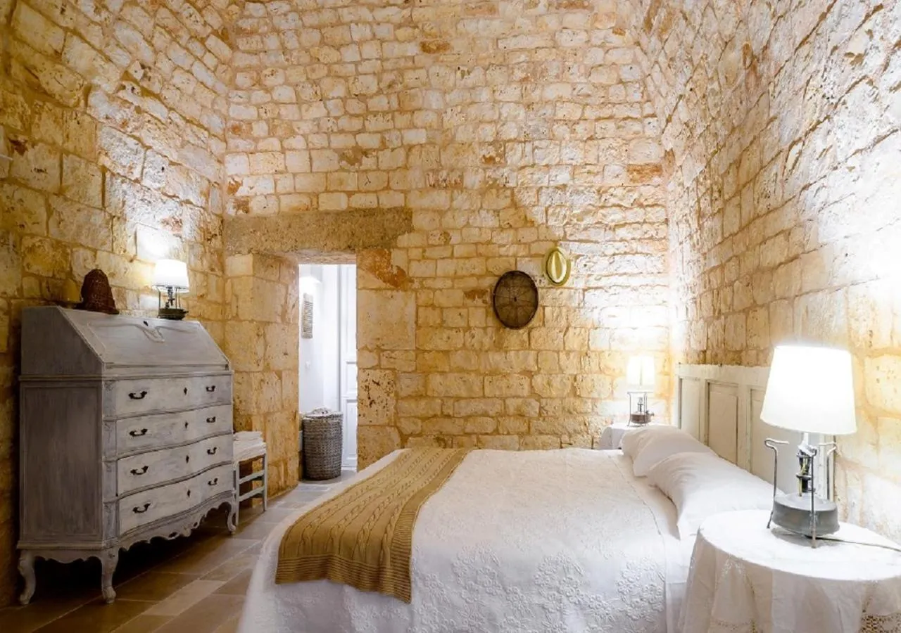 Bed in Masseria Montefieno