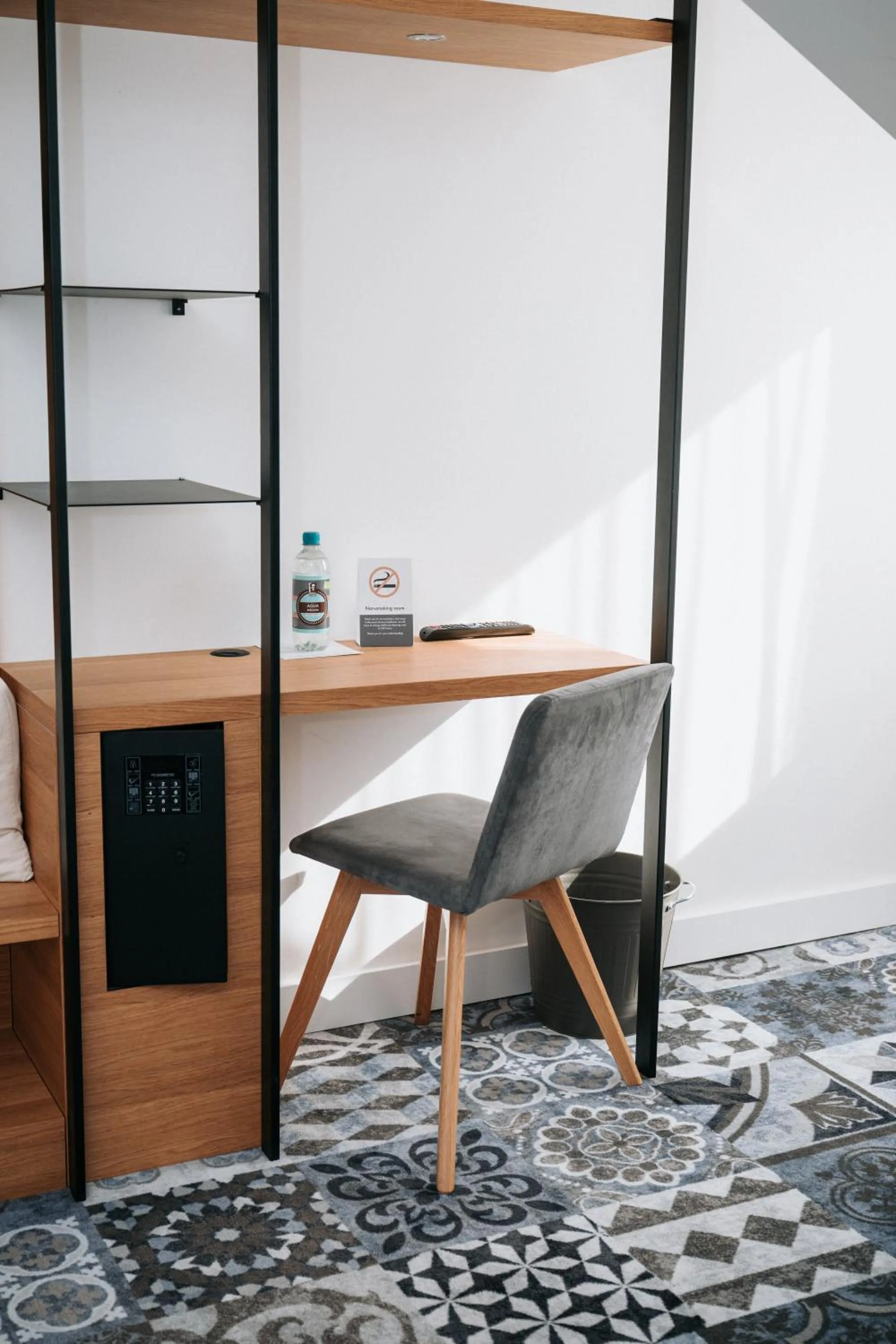 Photo of the whole room in Alpenglühen Smart Hotel