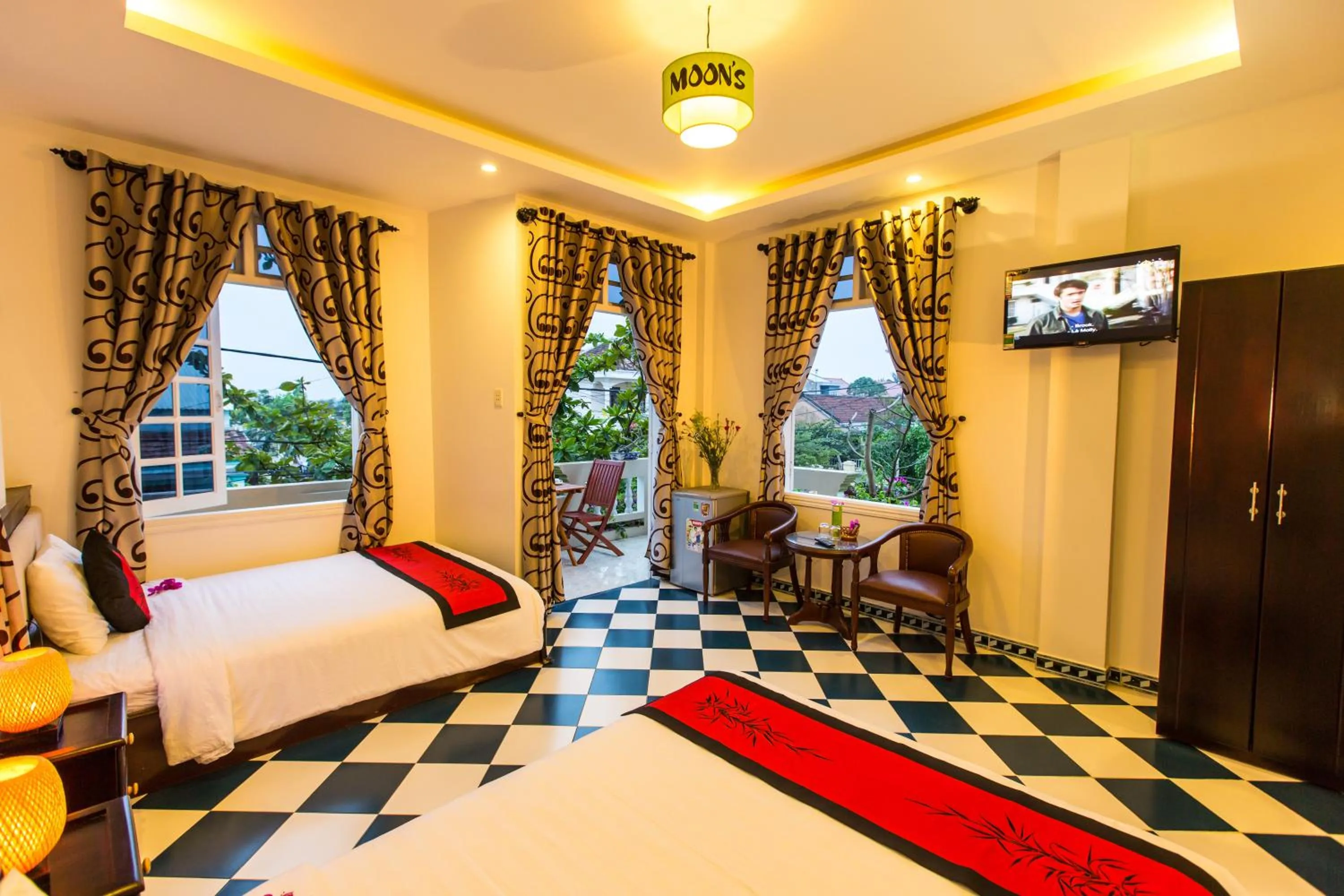 Photo of the whole room, Bed in Moon's Homestay