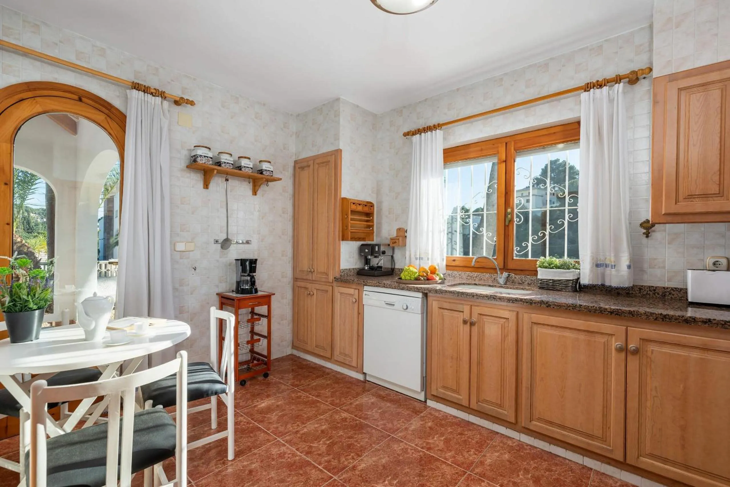 Kitchen or kitchenette in Villa Padilla - PlusHolidays