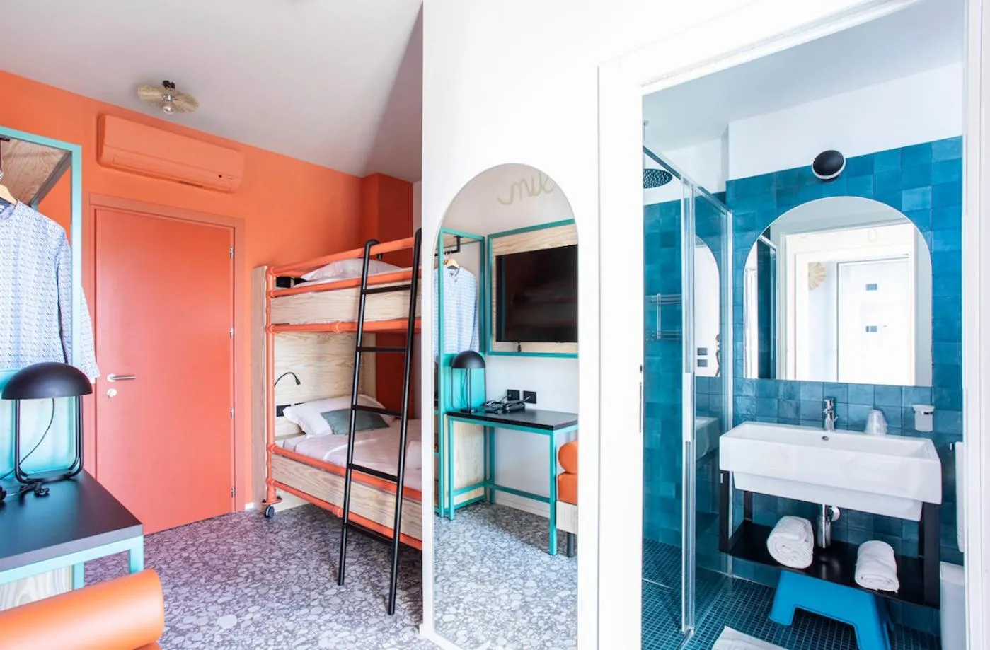 Bedroom, Bed in Hotel Albatros