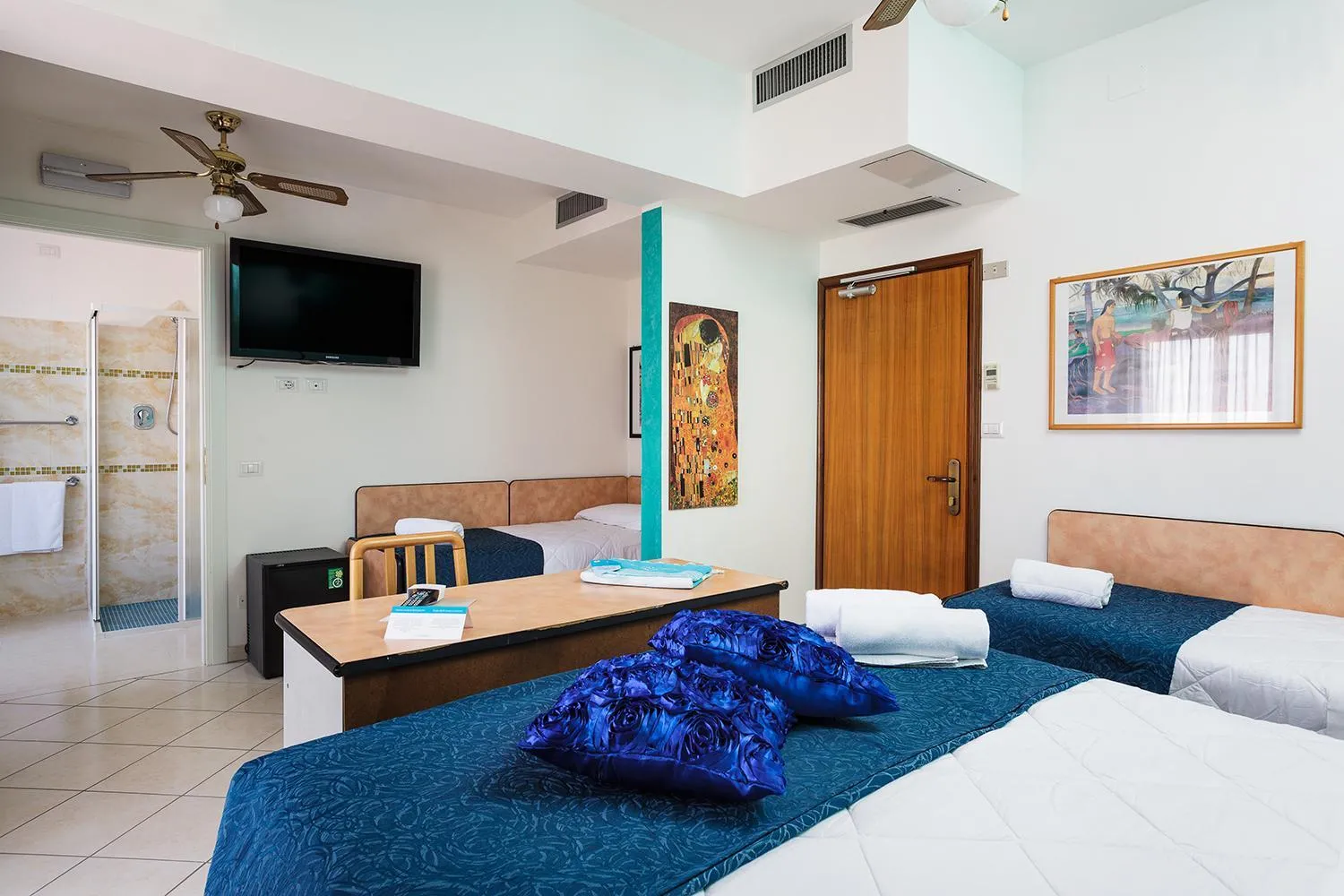 Bedroom, Bed in Hotel Albatros