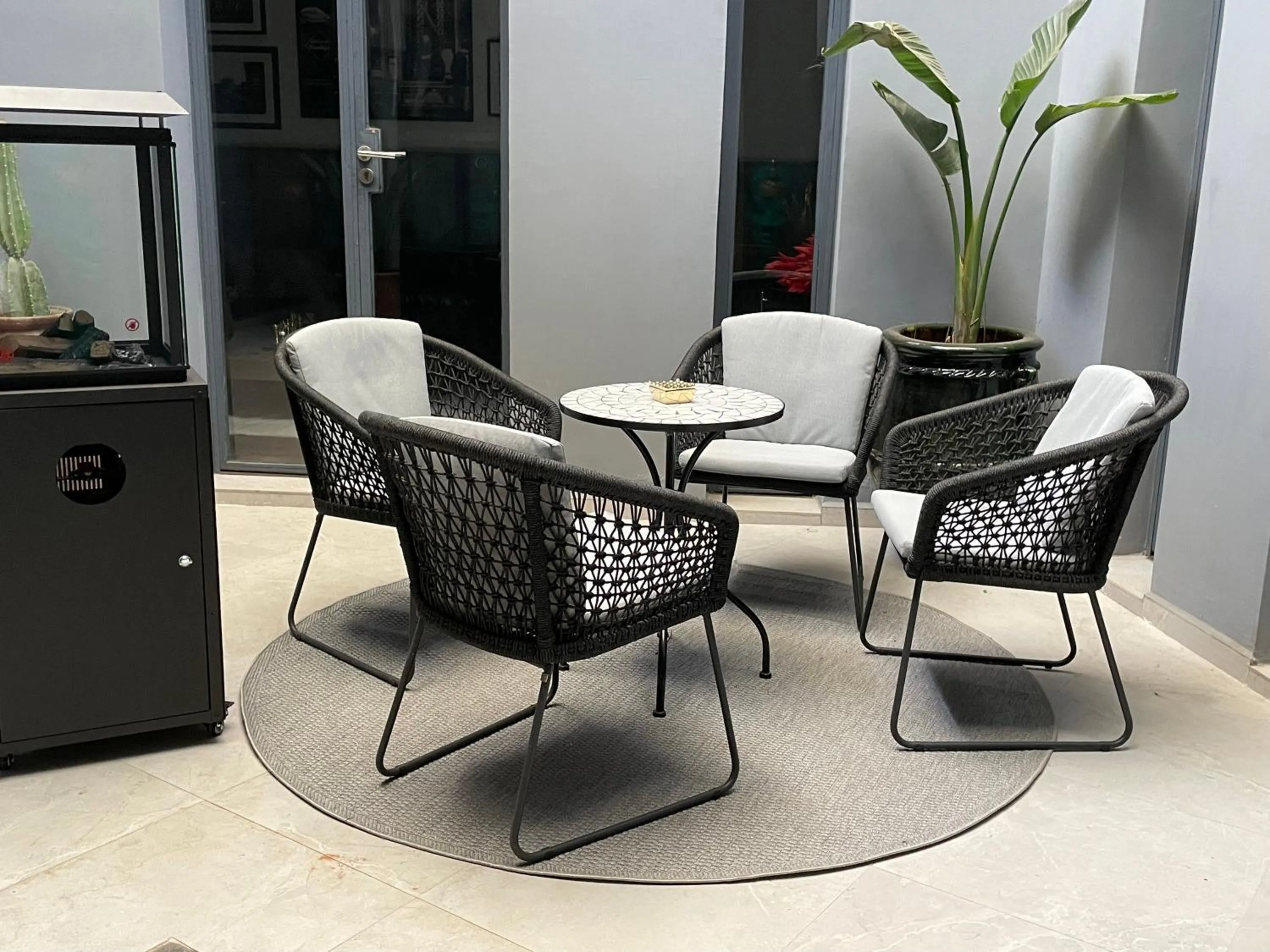 Communal lounge/ TV room in YVES Marrakech