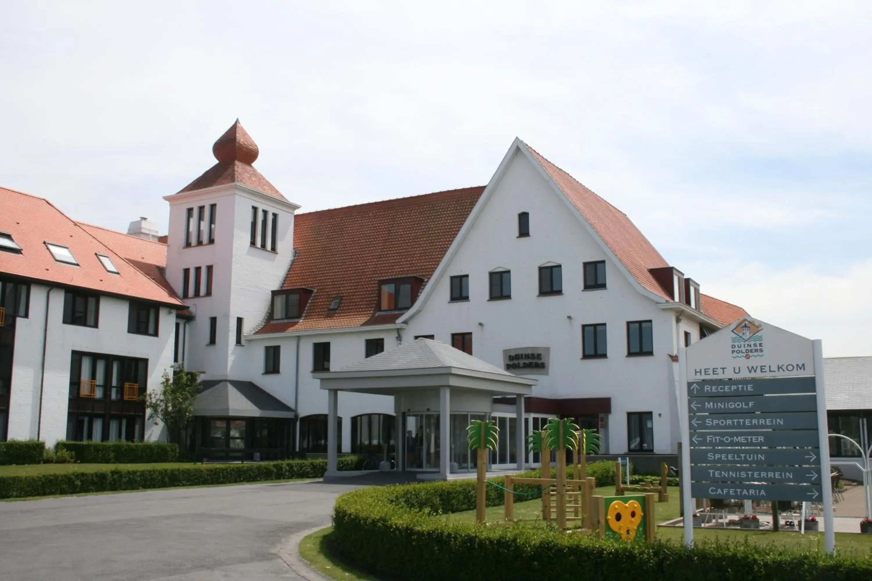 Facade/entrance in Corsendonk Duinse Polders Facade/entrance in Corsendonk Duinse Polders
