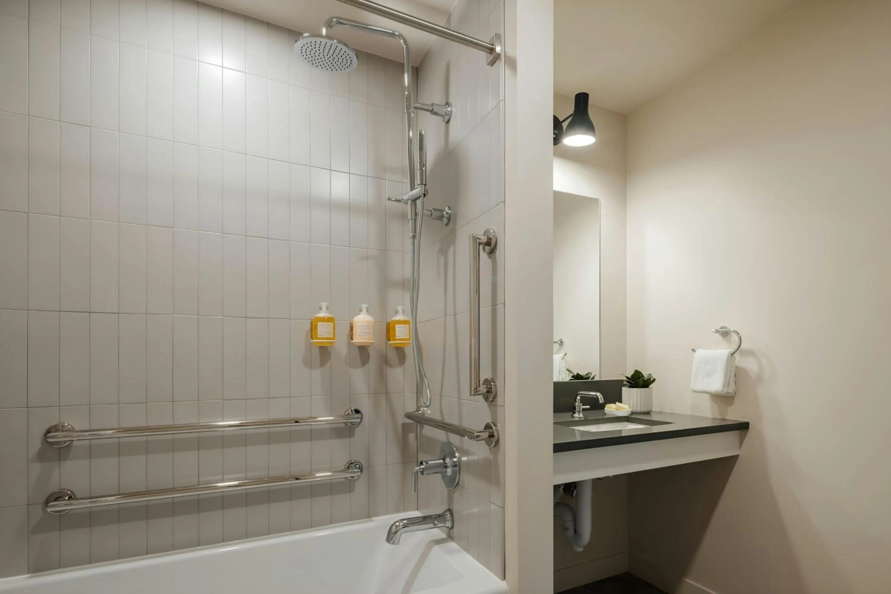 Bathroom in Sonder The Artesian