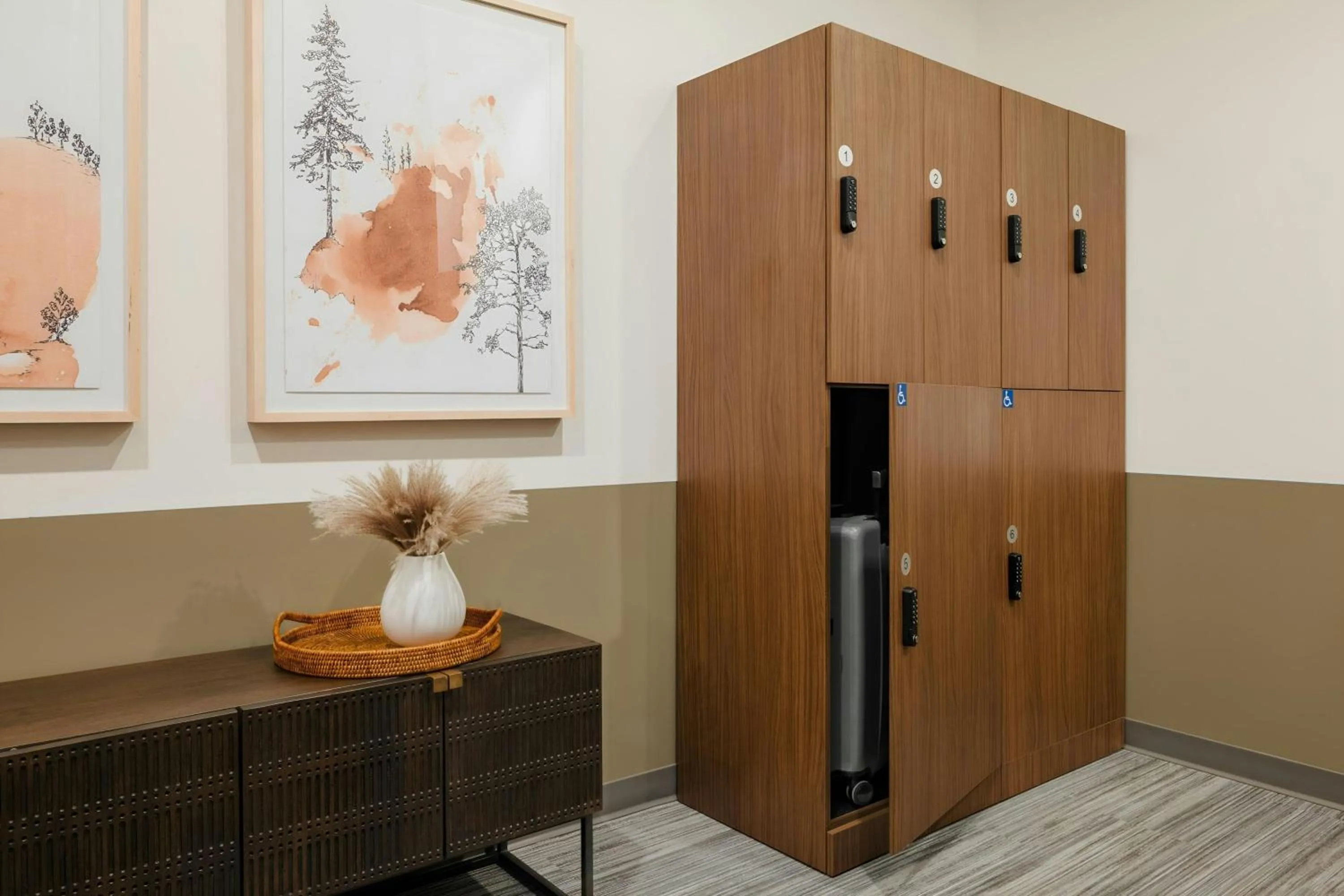 Lobby or reception in Sonder The Artesian