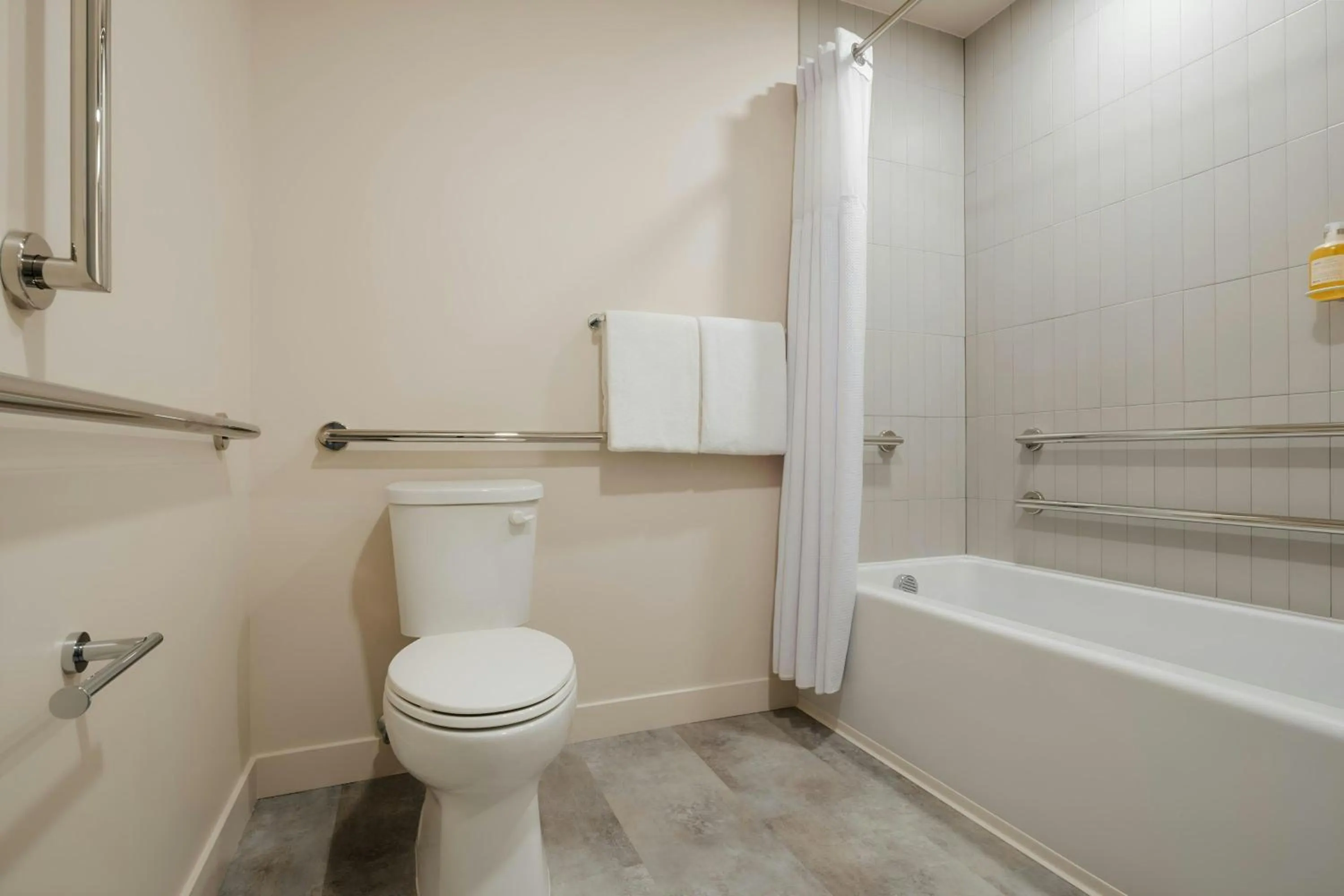 Bathroom in Sonder The Artesian