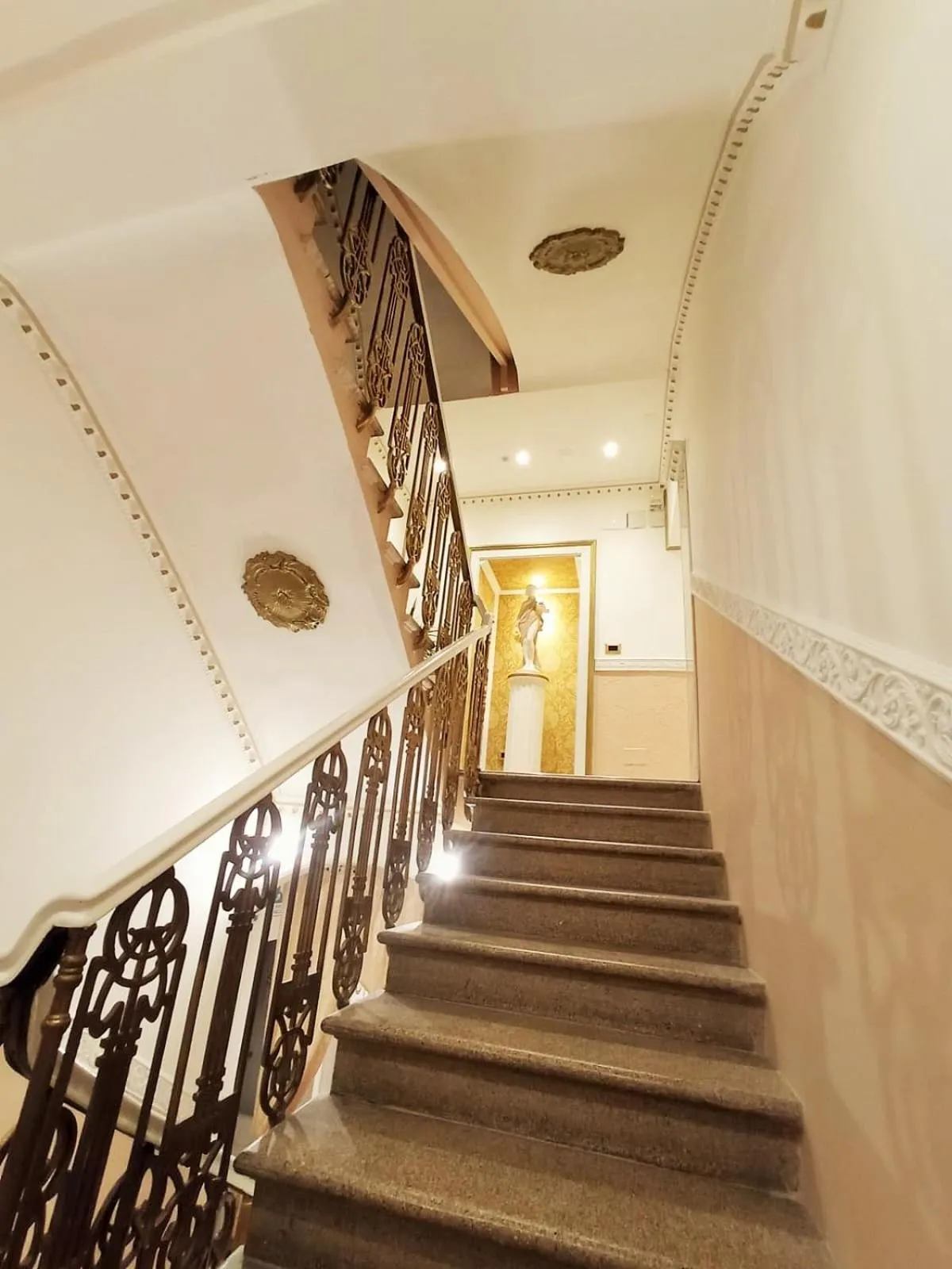 Decorative detail in VILLA EVELINA CLUB